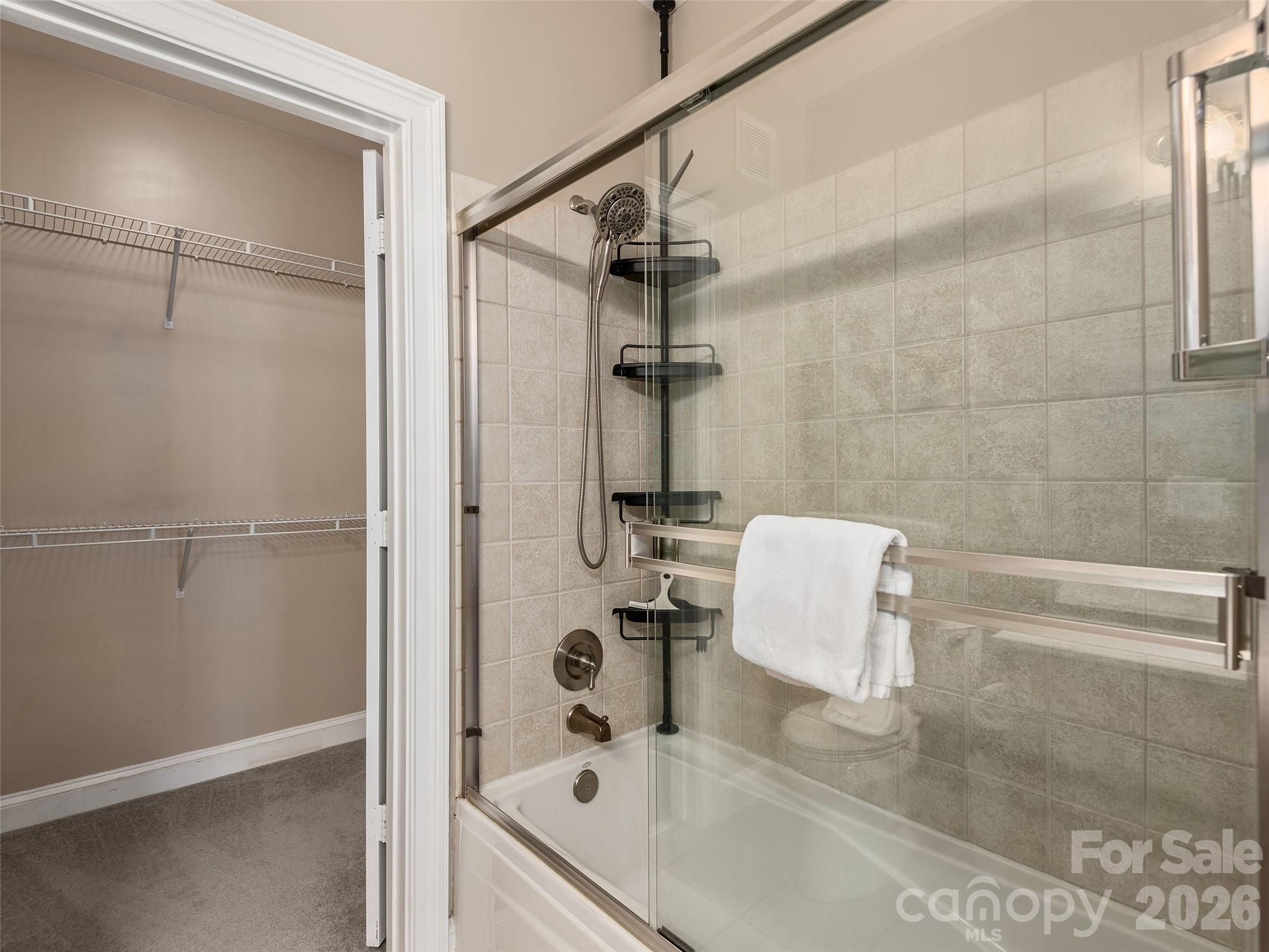 103 Glenview Lane Unit: 5048