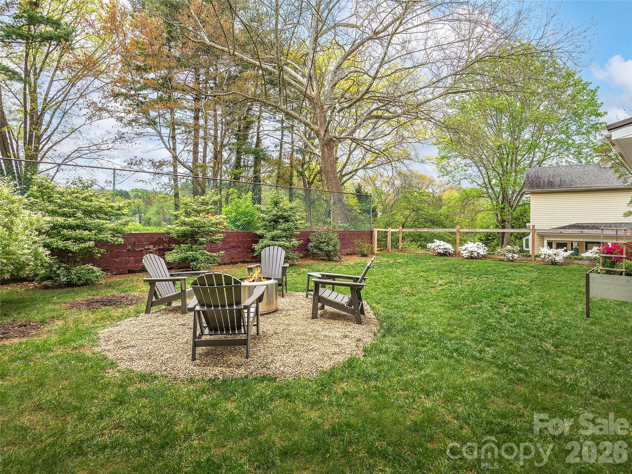 81 Boyd Avenue