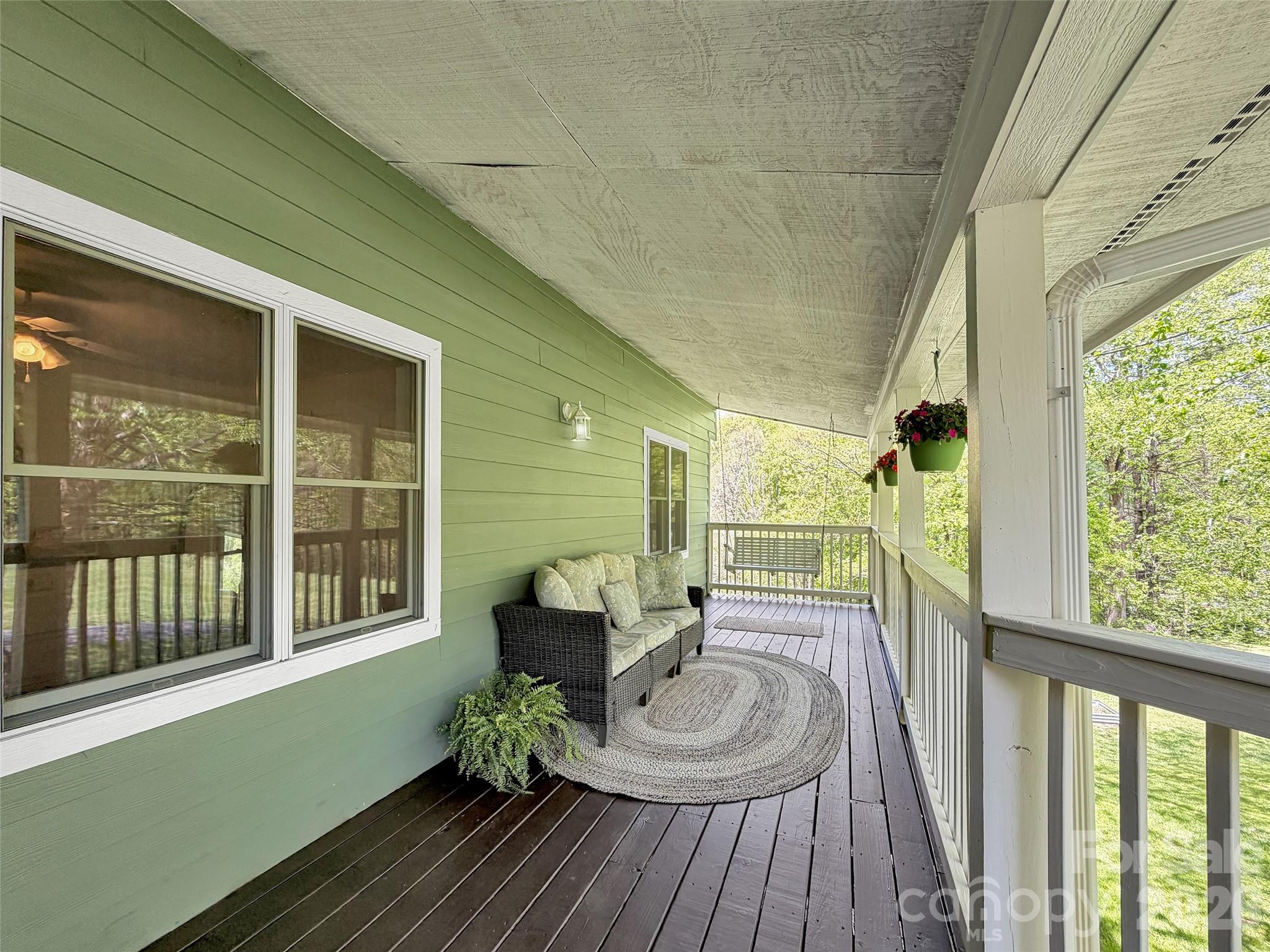 129 Hooper Haven Drive