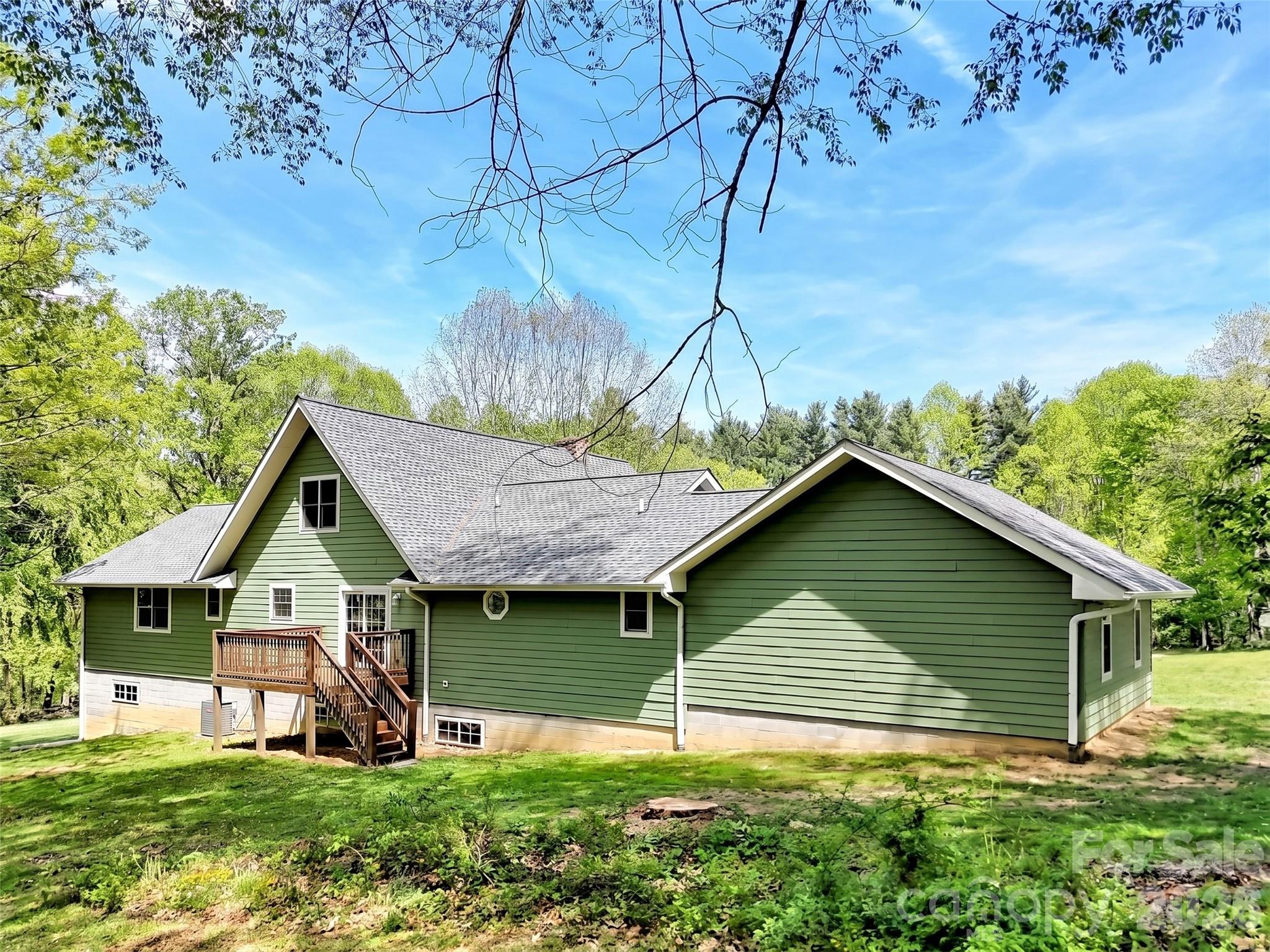 129 Hooper Haven Drive