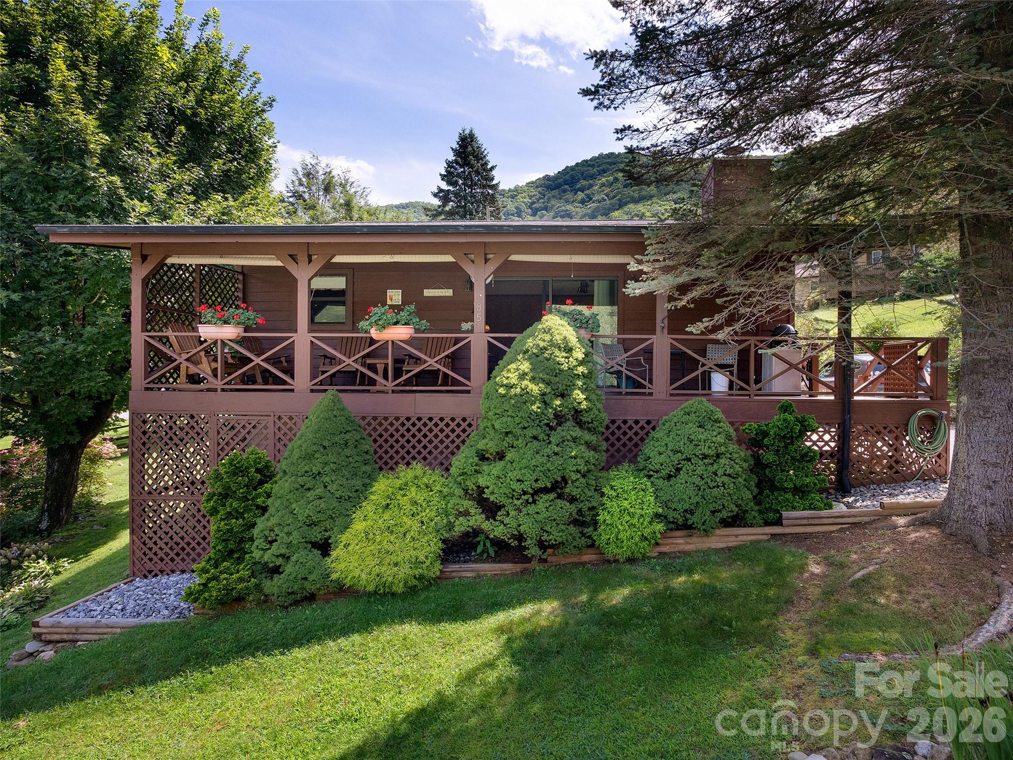 85 Hillcrest Road