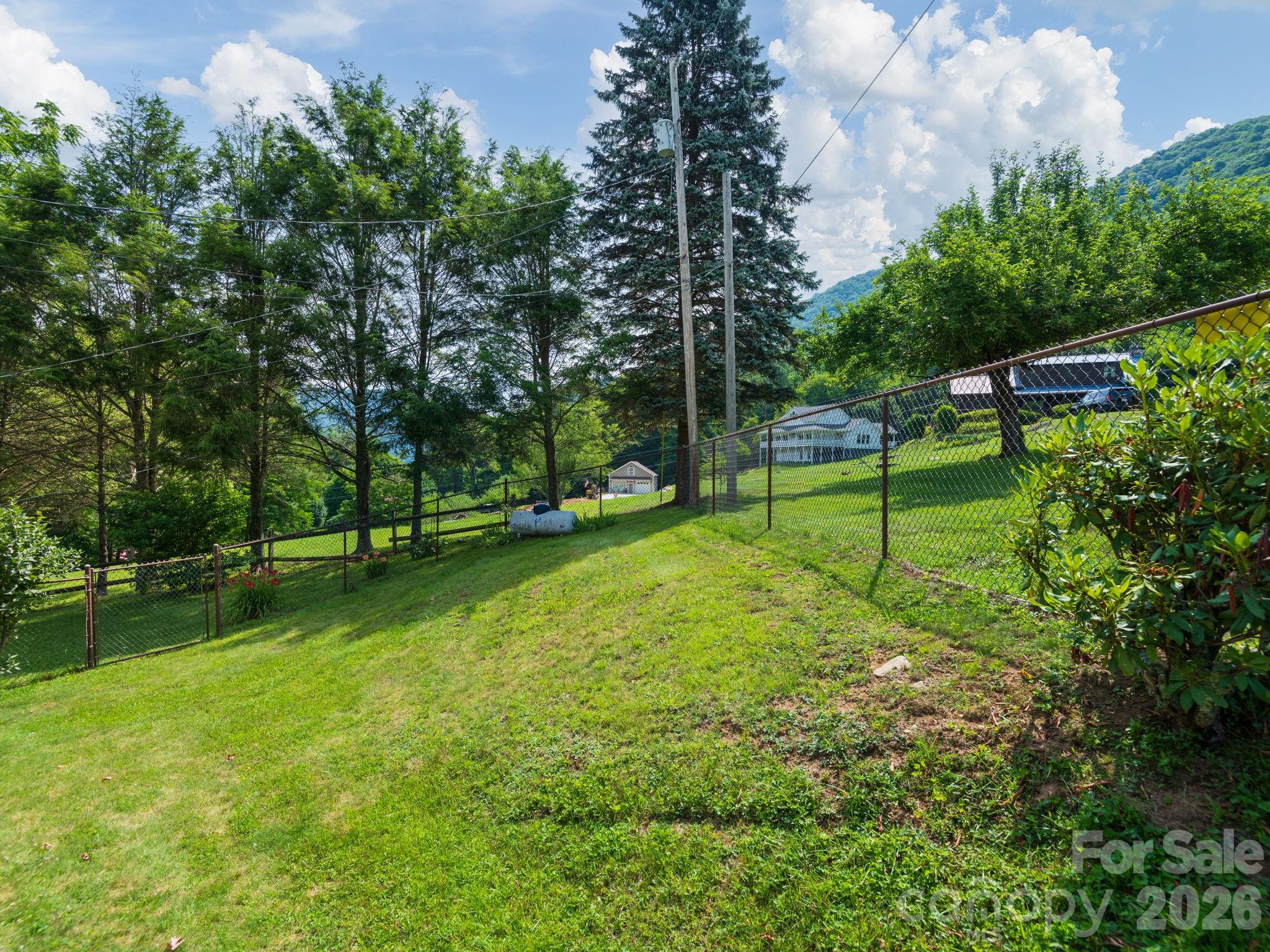 85 Hillcrest Road