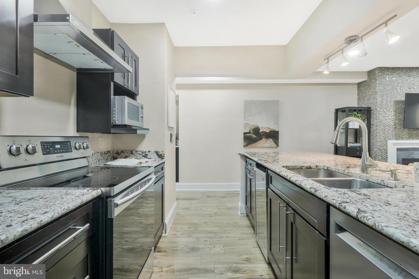 1842 Mintwood Pl NW #1