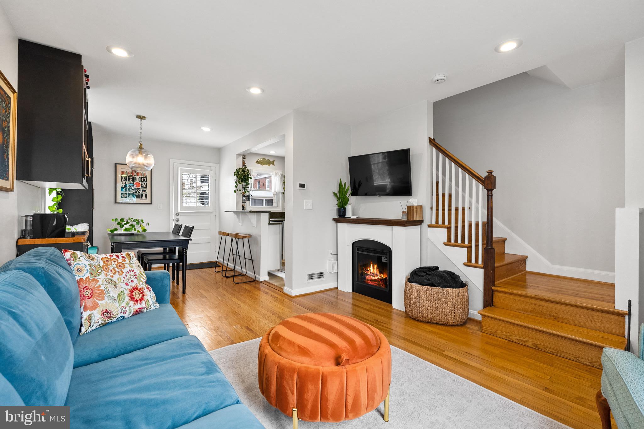 1214 FRANKLIN STREET