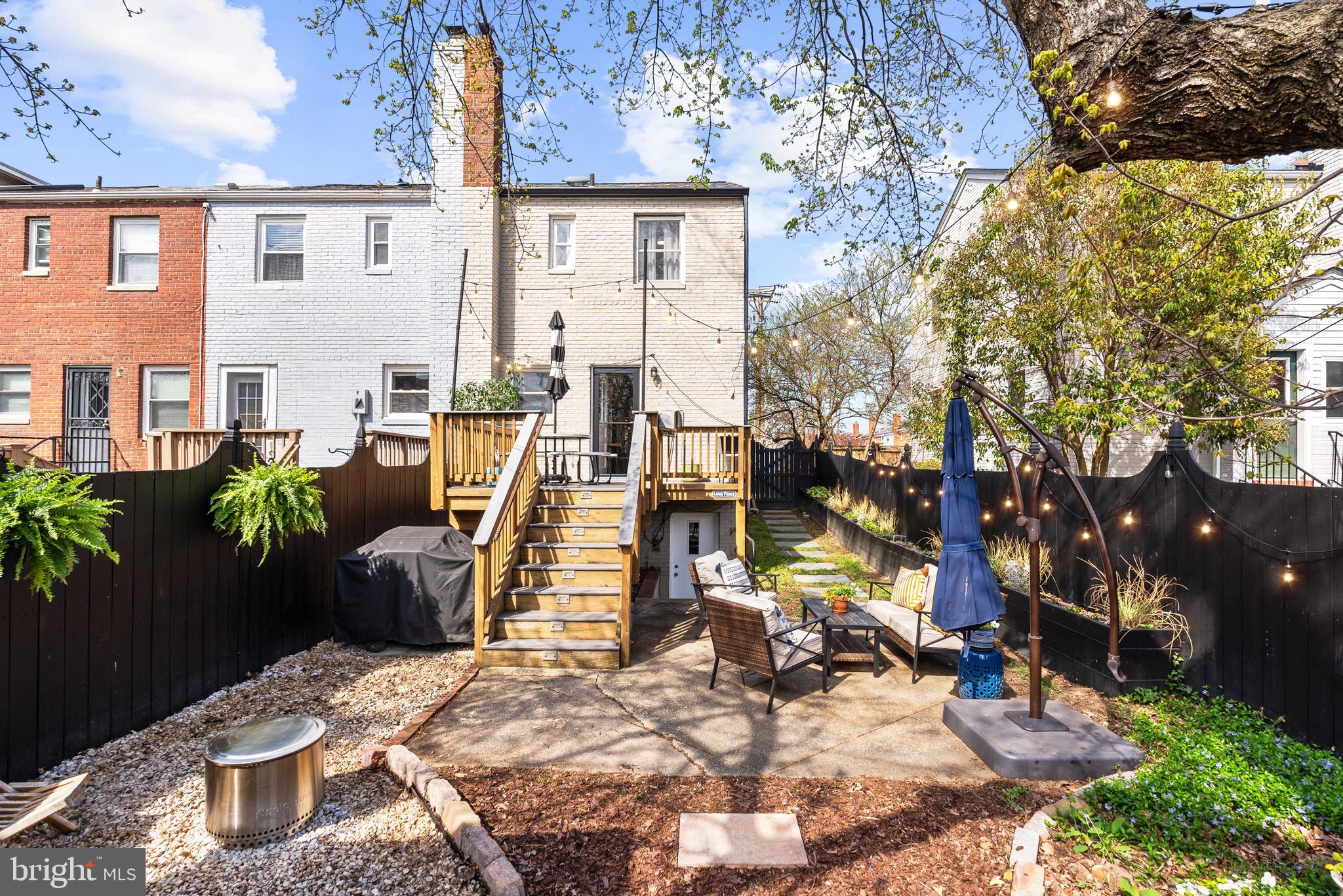 1214 FRANKLIN STREET