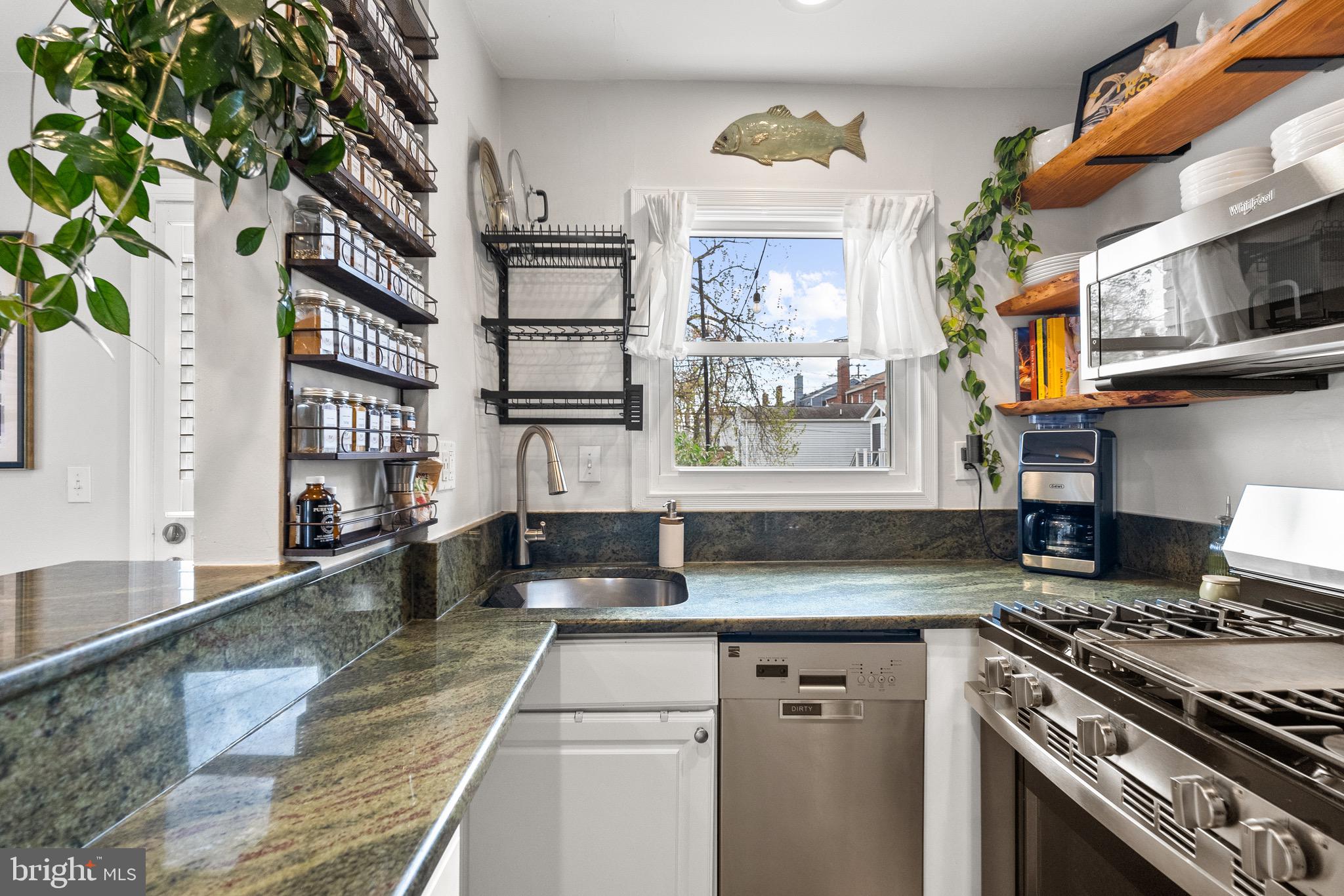 1214 FRANKLIN STREET