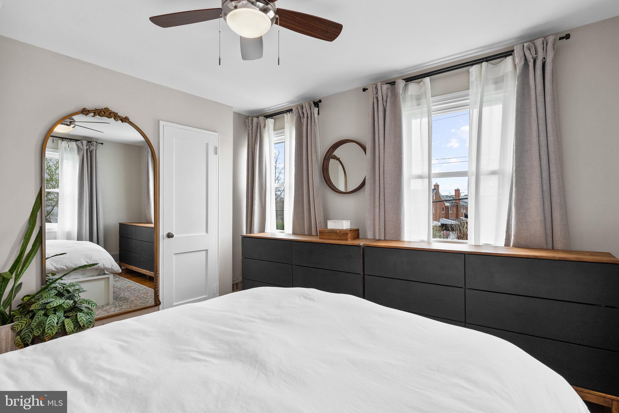 1214 FRANKLIN STREET