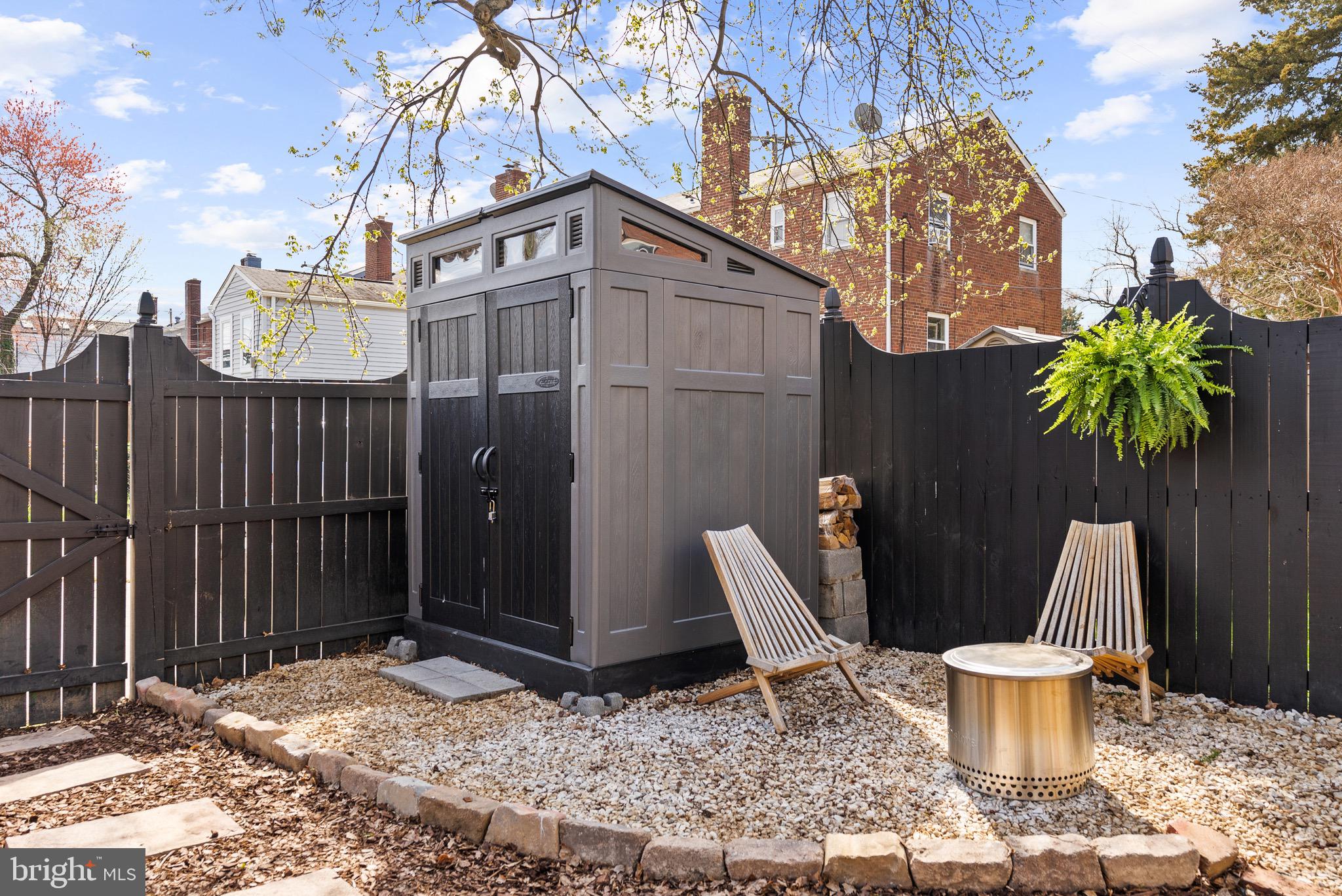 1214 FRANKLIN STREET