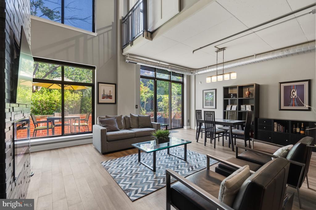 520 JOHN CARLYLE STREET Unit: 107