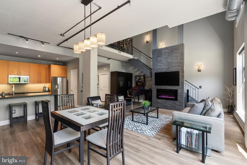 520 JOHN CARLYLE STREET Unit: 107