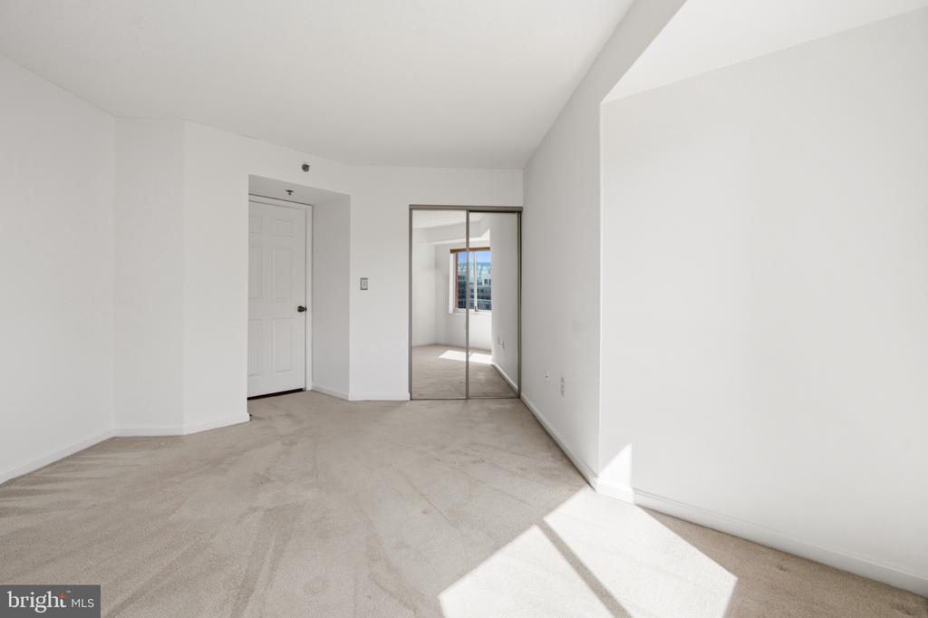2151 JAMIESON AVENUE Unit: 1405