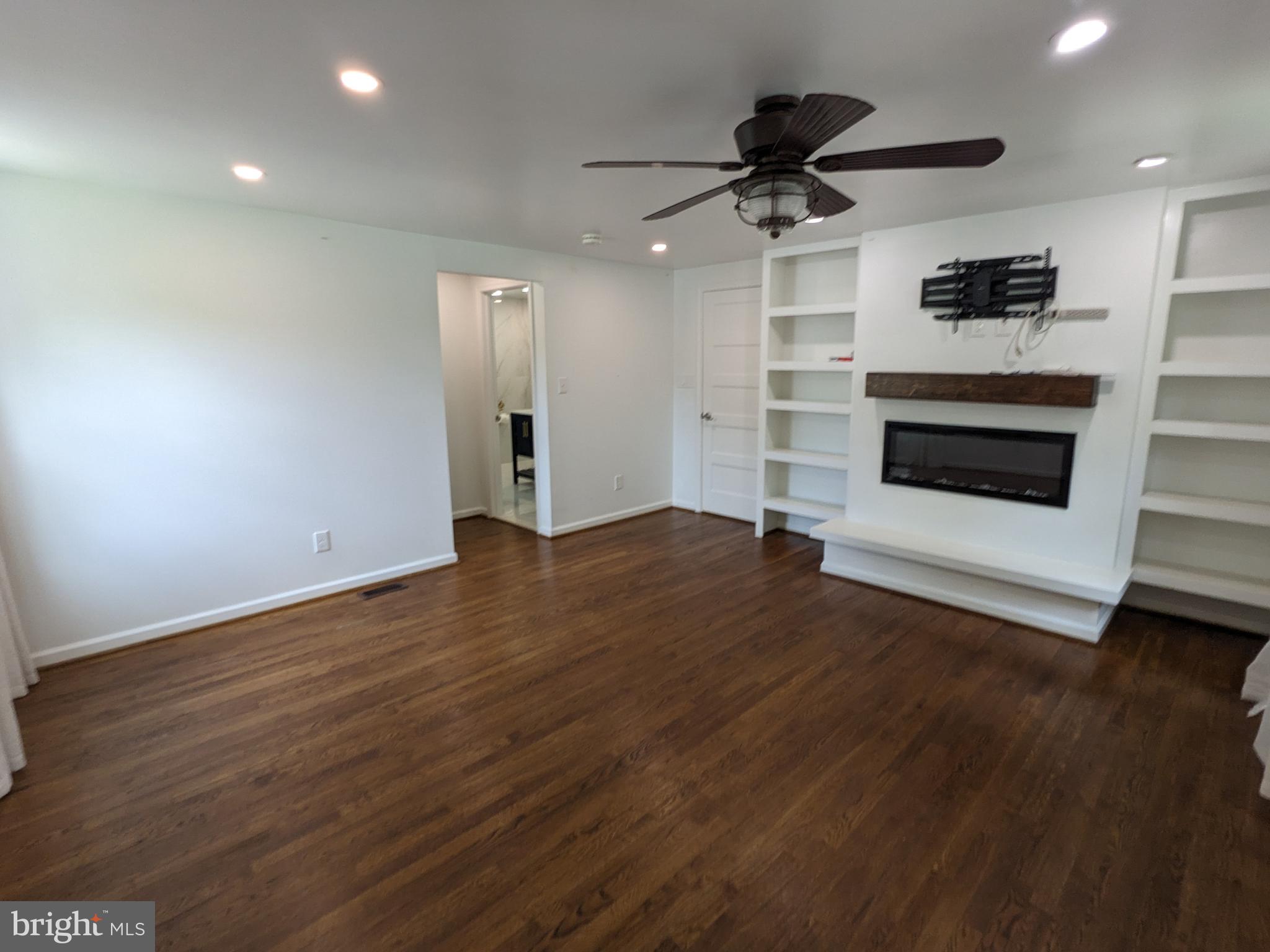8263 TOLL HOUSE RD