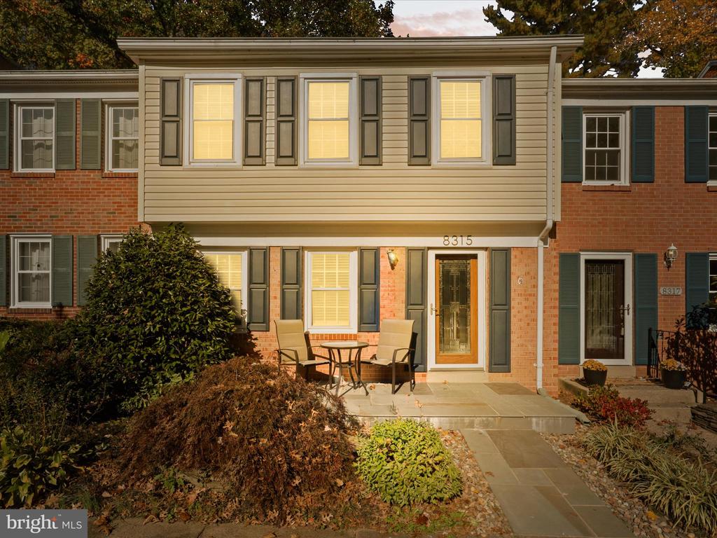 8315 Uxbridge Ct