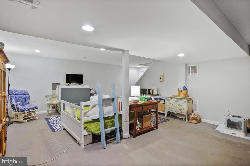 10911 CARTERS OAK WAY