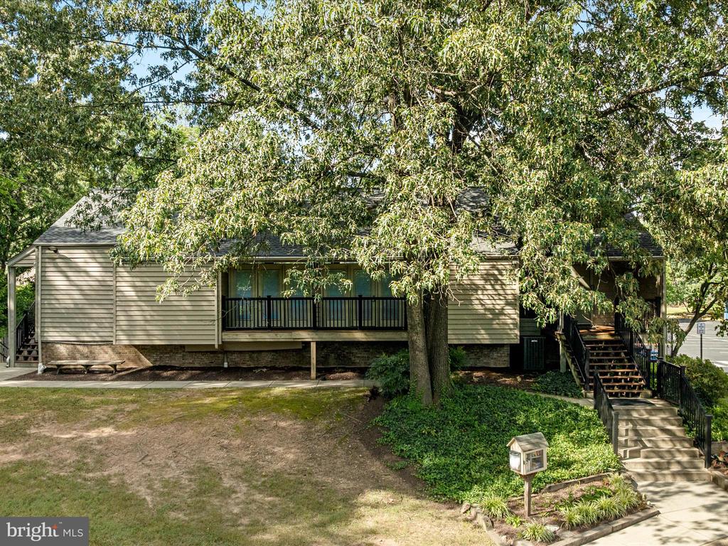1513 MILLIKENS BEND ROAD
