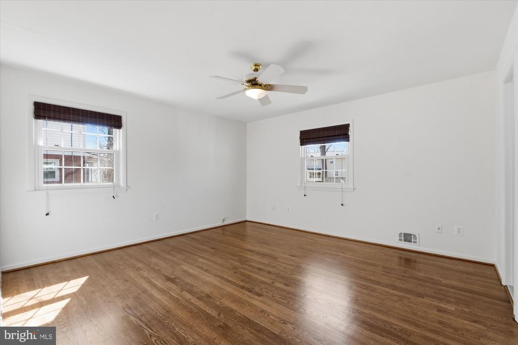 1133 ANESBURY LANE