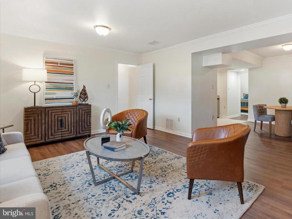 1133 ANESBURY LANE