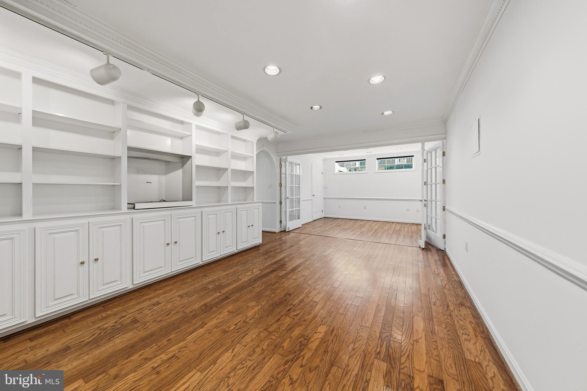 1609 EAST AVENUE