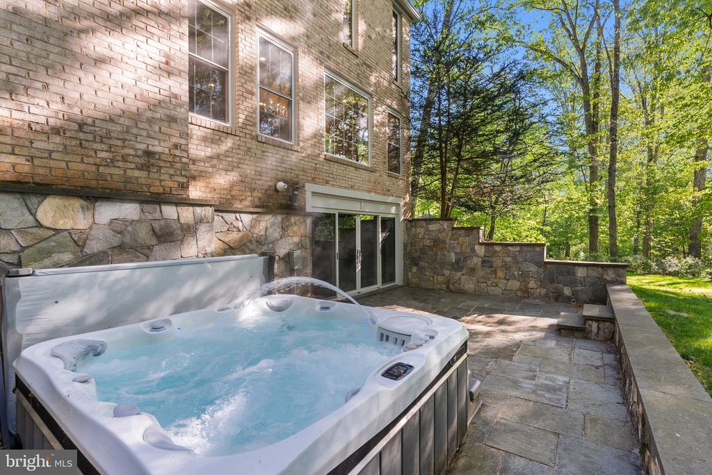 3121 TRENHOLM DRIVE
