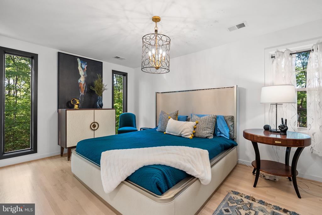 3121 TRENHOLM DRIVE