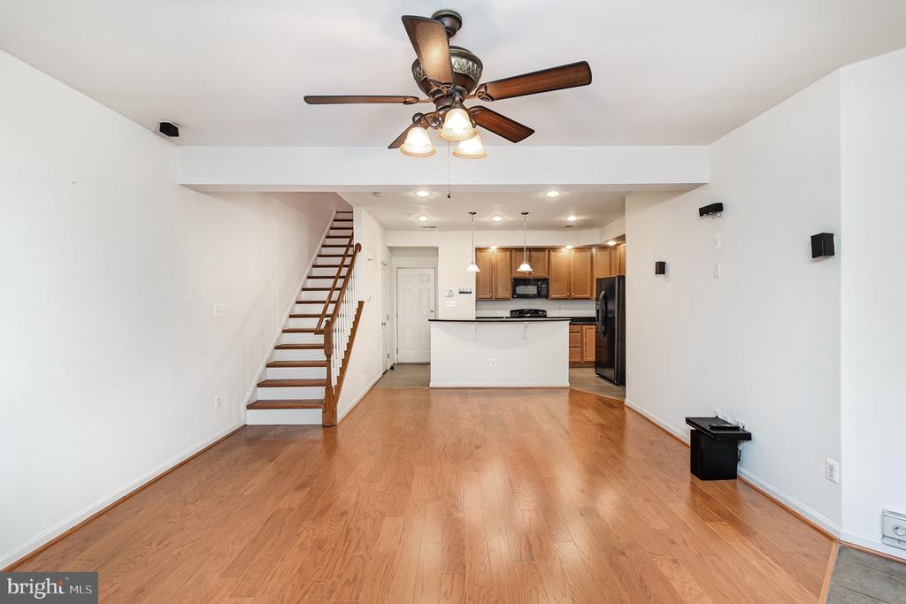 2509 Eastbourne Dr