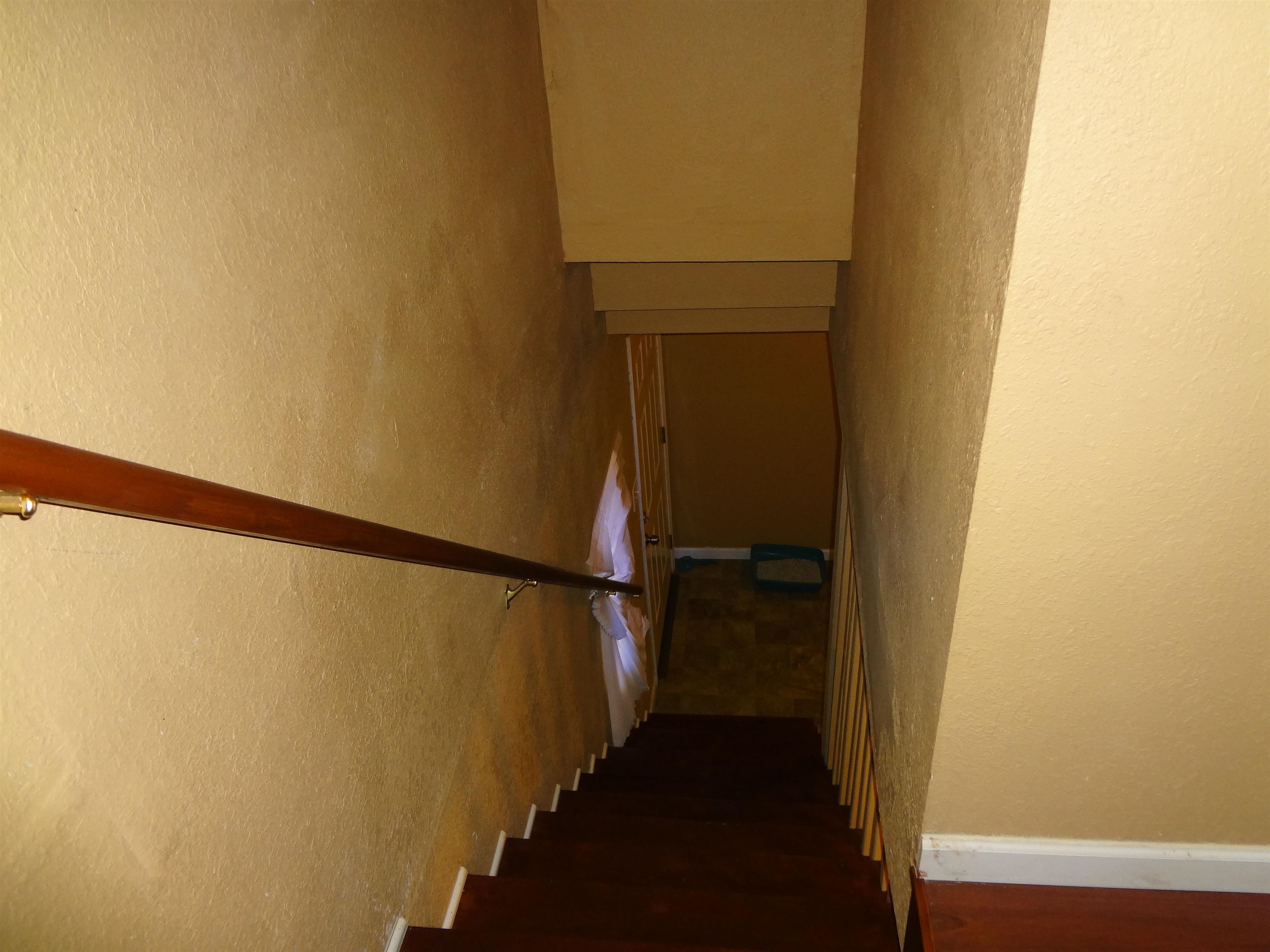 2714 S Spring Street