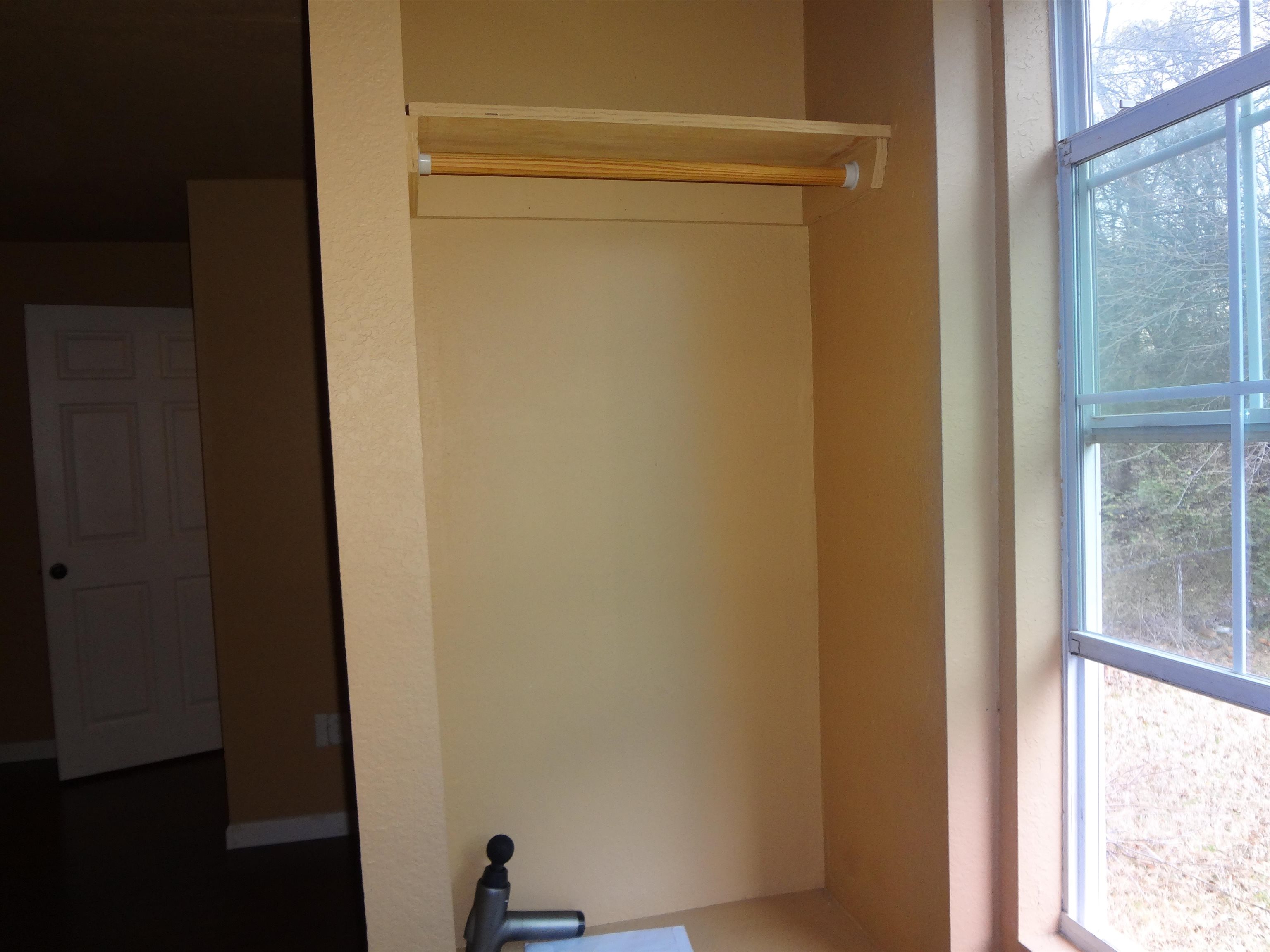 2714 S Spring Street