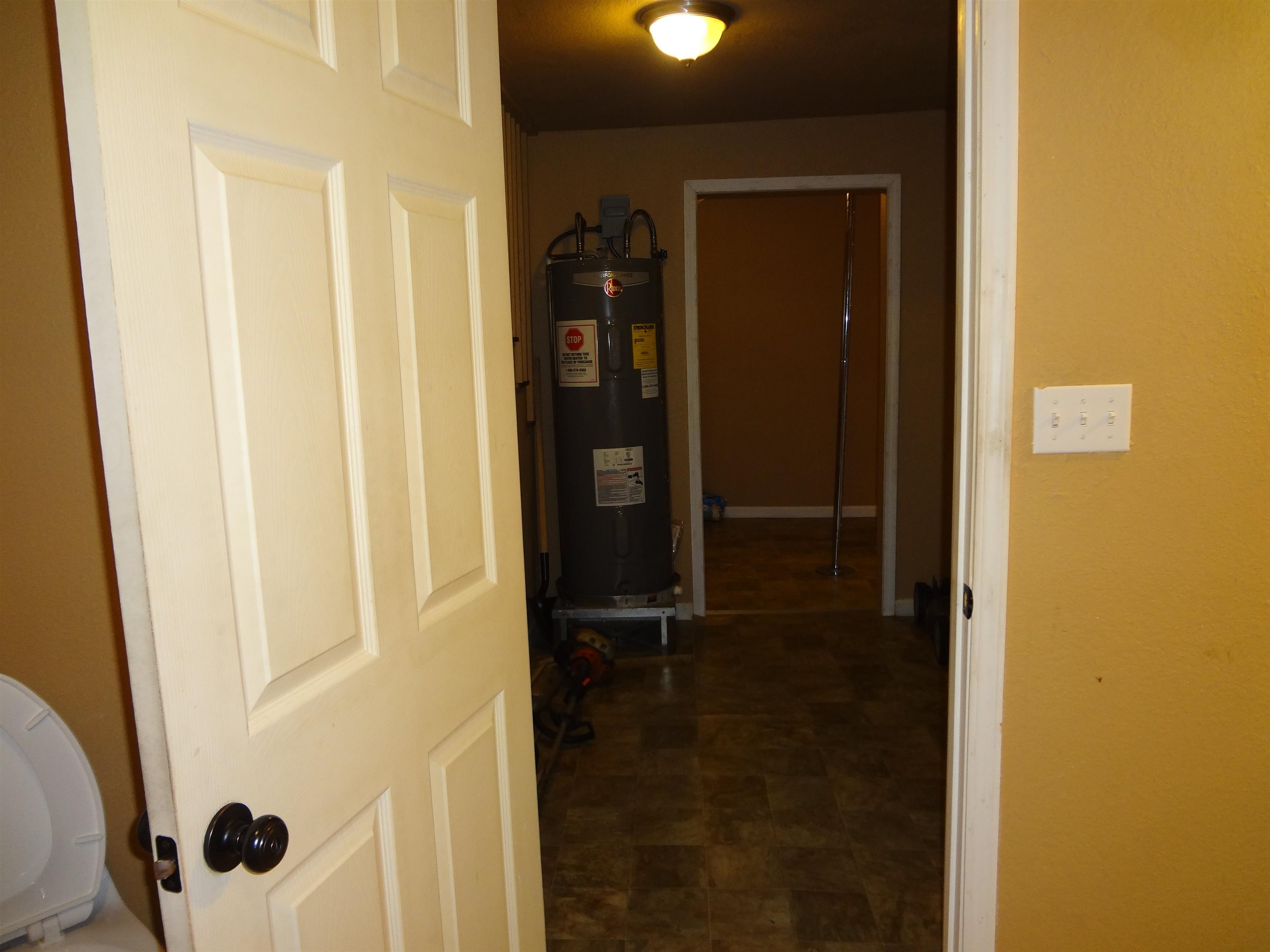 2714 S Spring Street