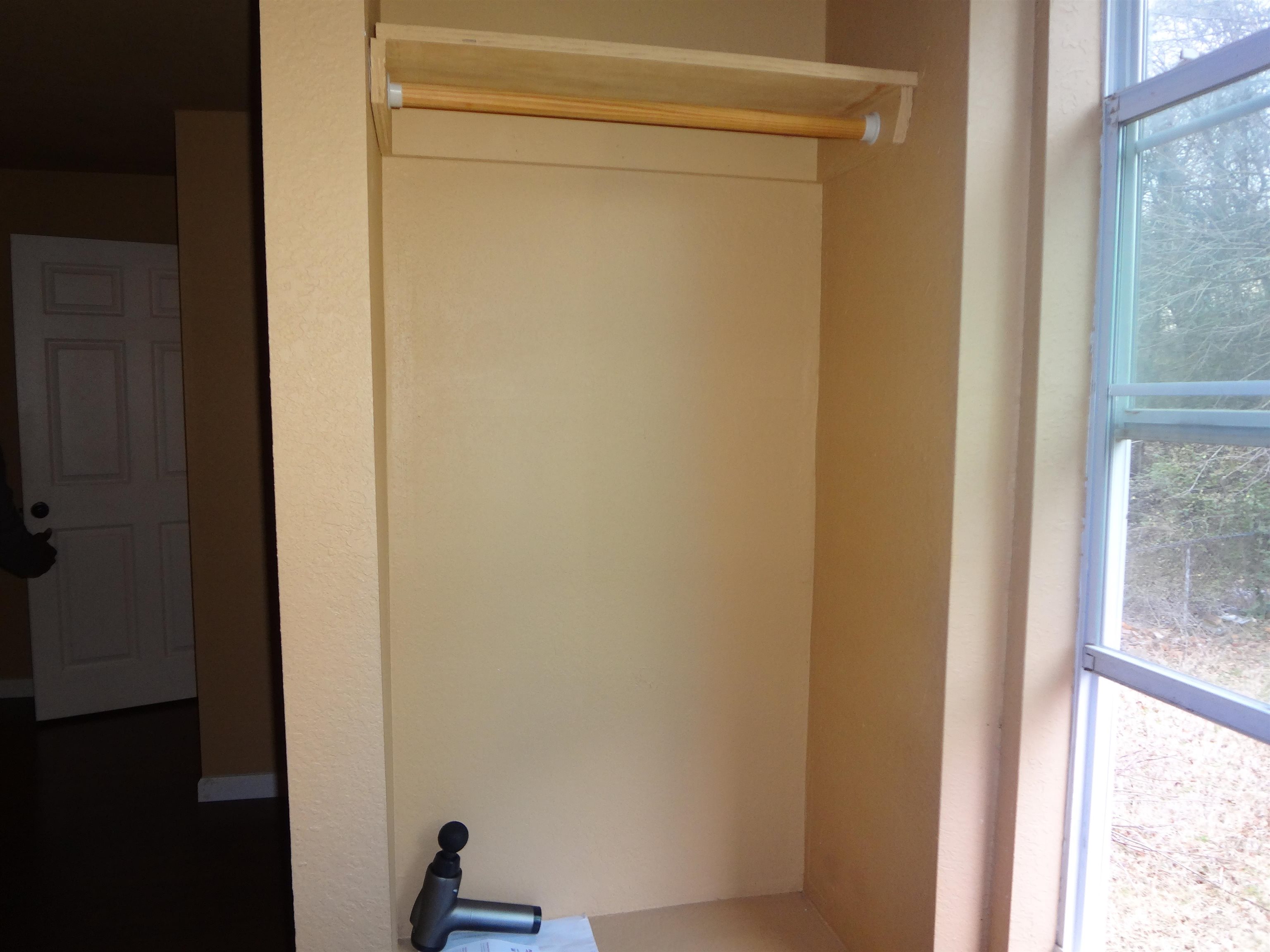 2714 S Spring Street