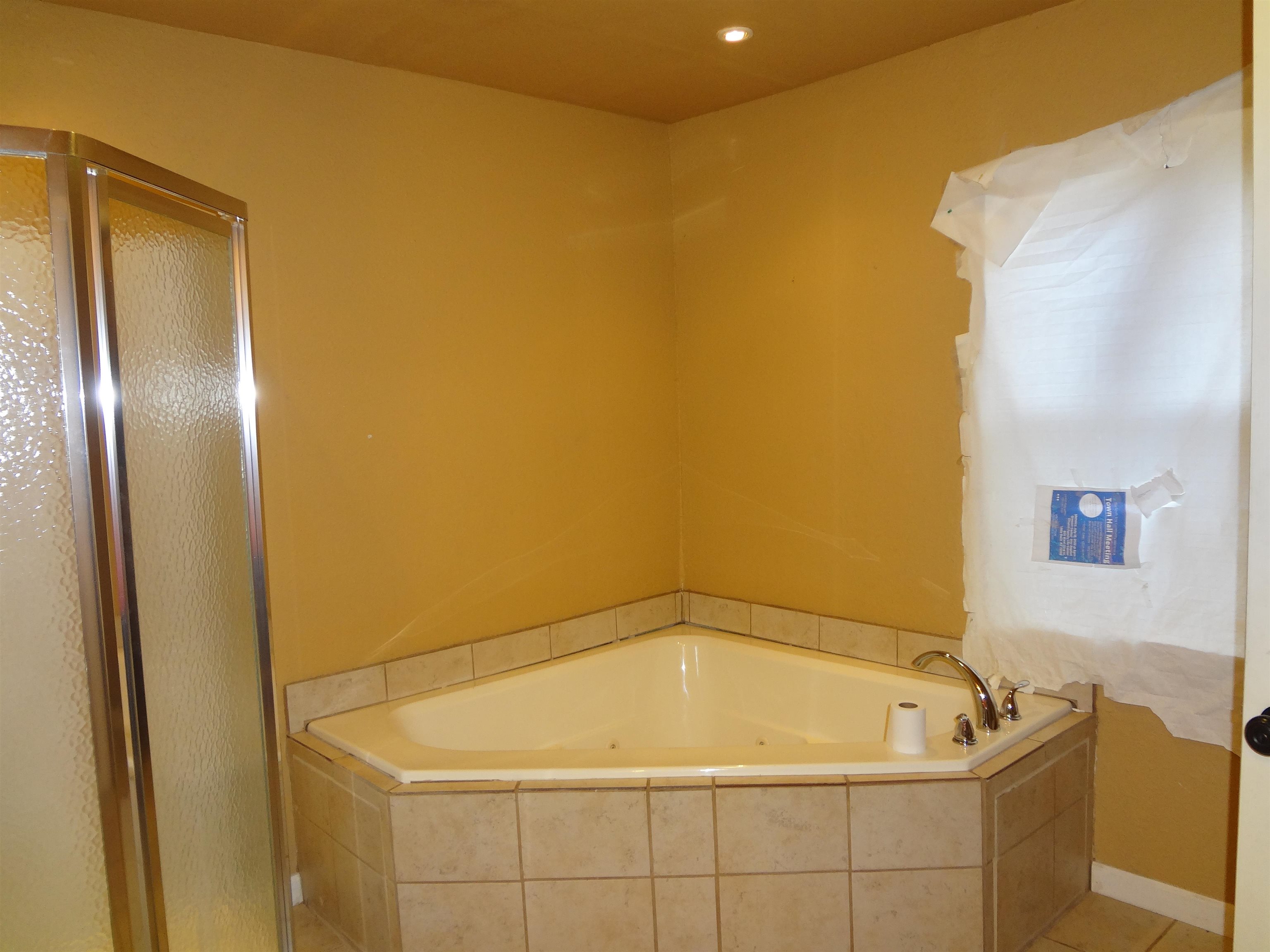 2714 S Spring Street