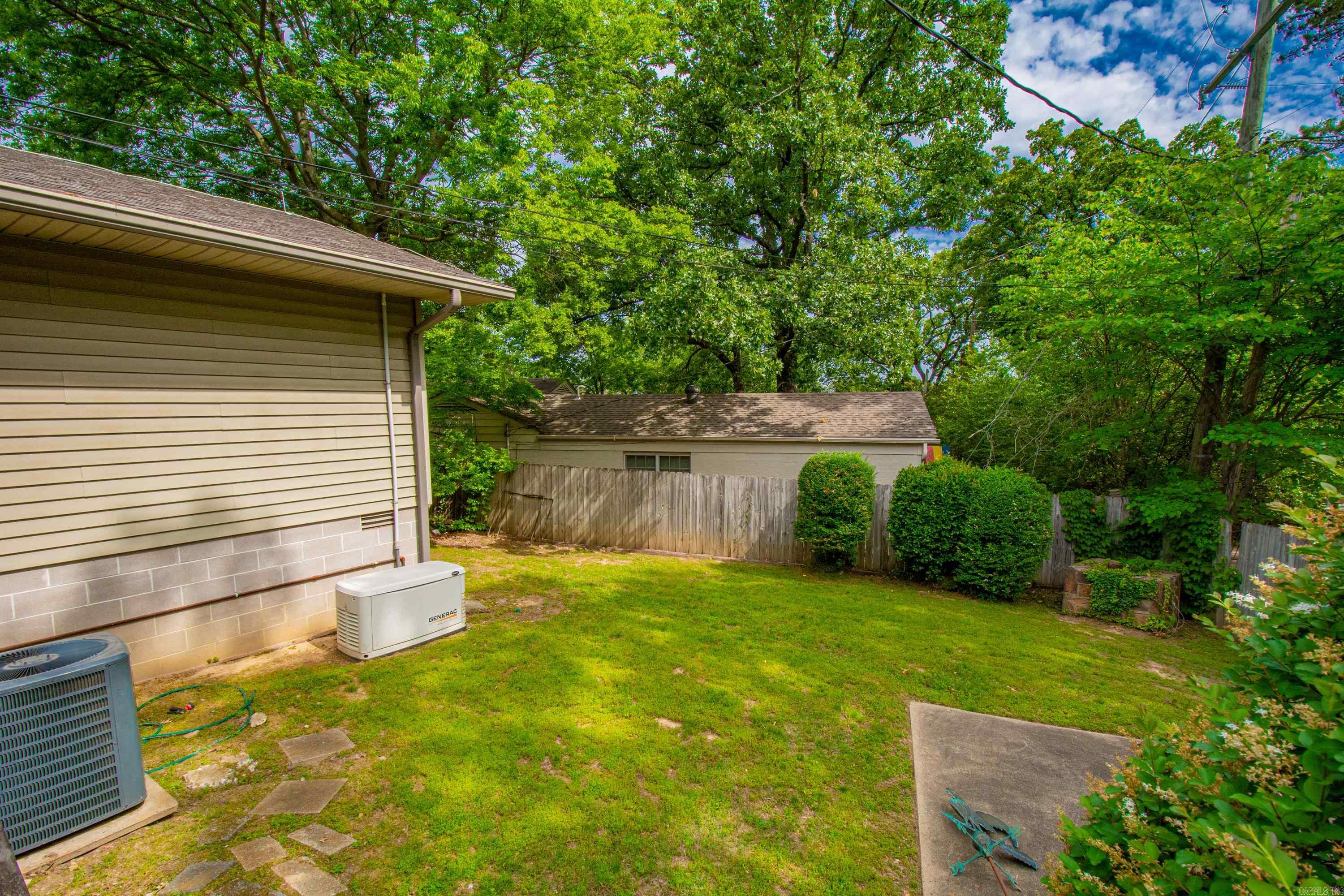 5540 N Grandview Street