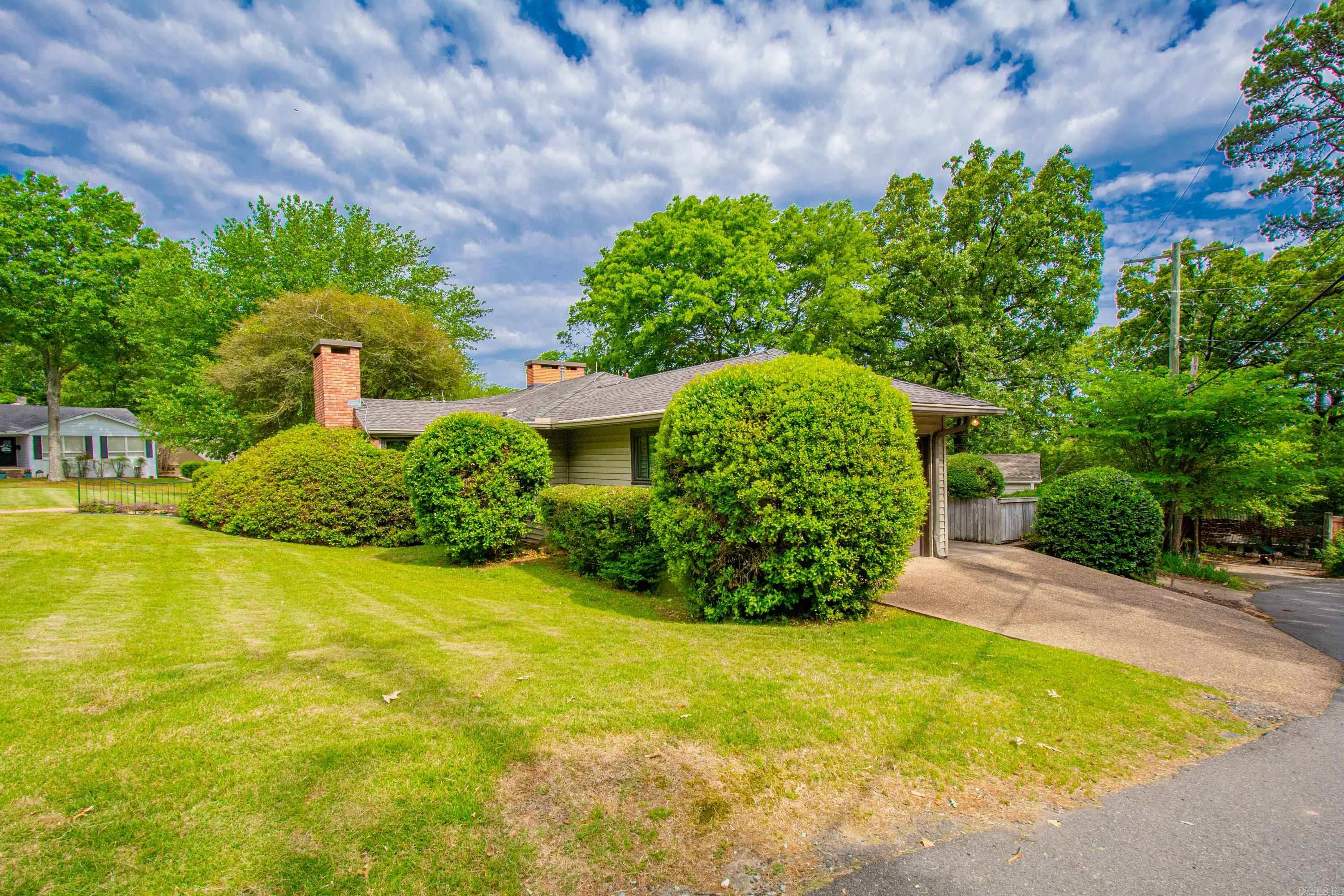 5540 N Grandview Street