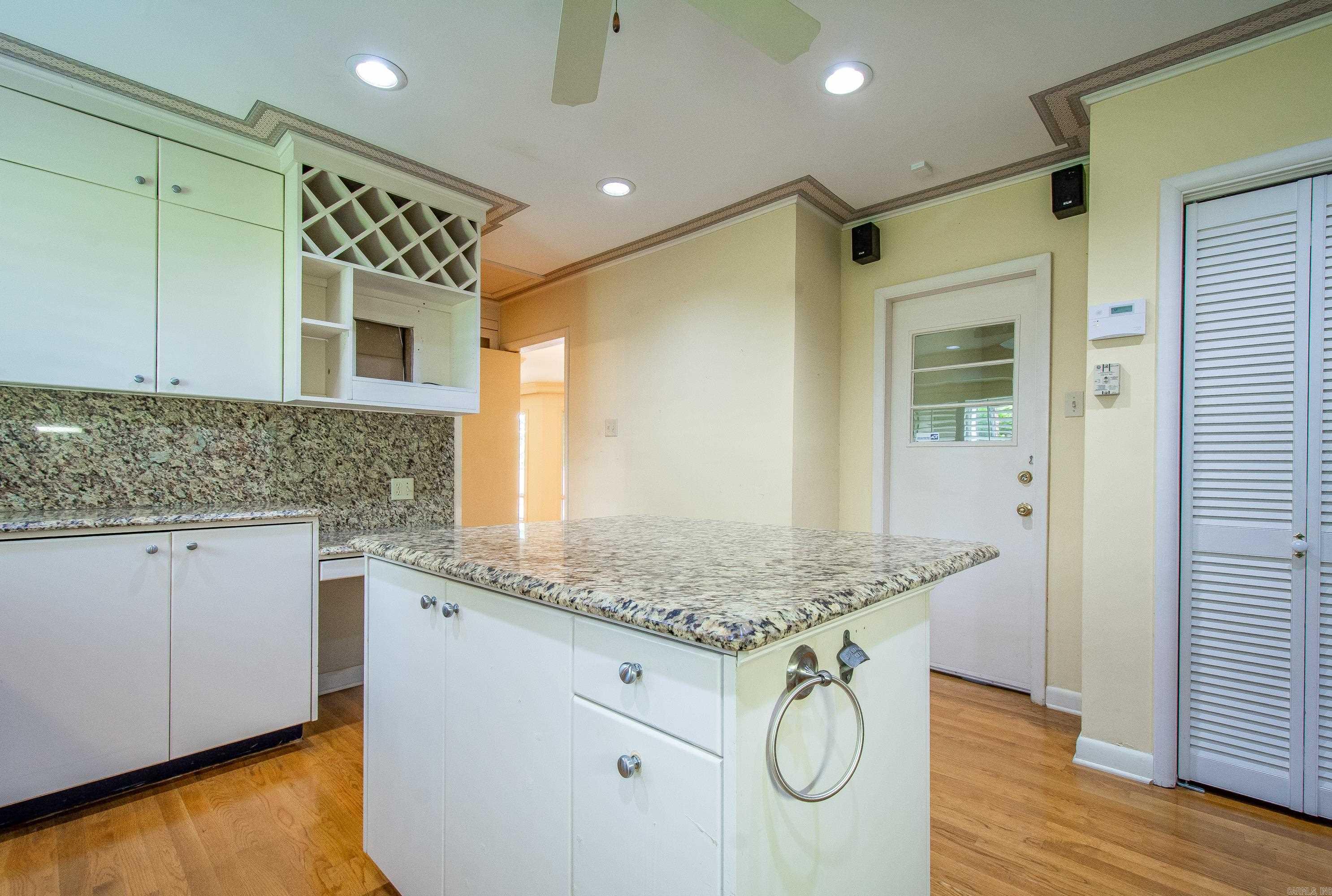 5540 N Grandview Street