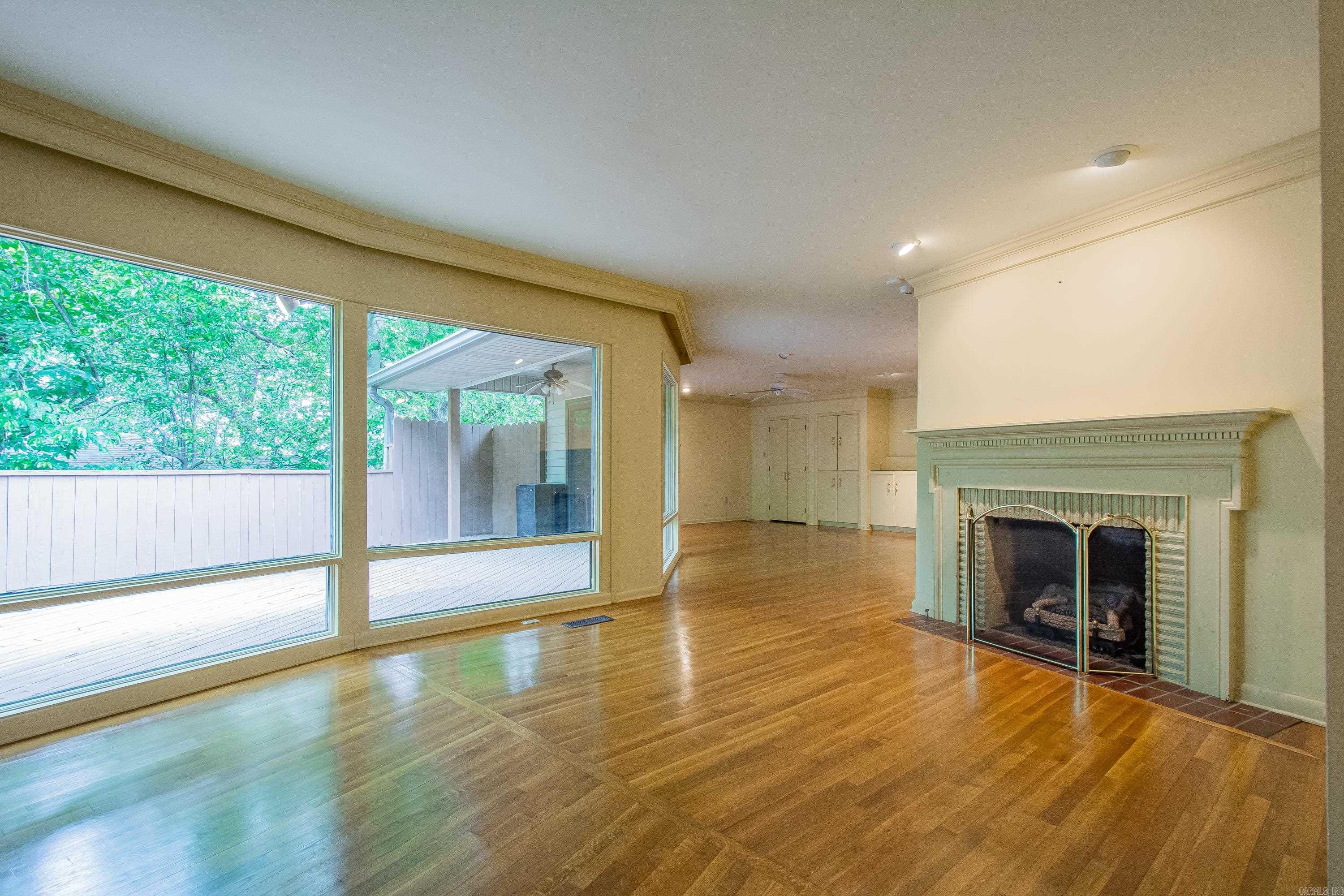 5540 N Grandview Street