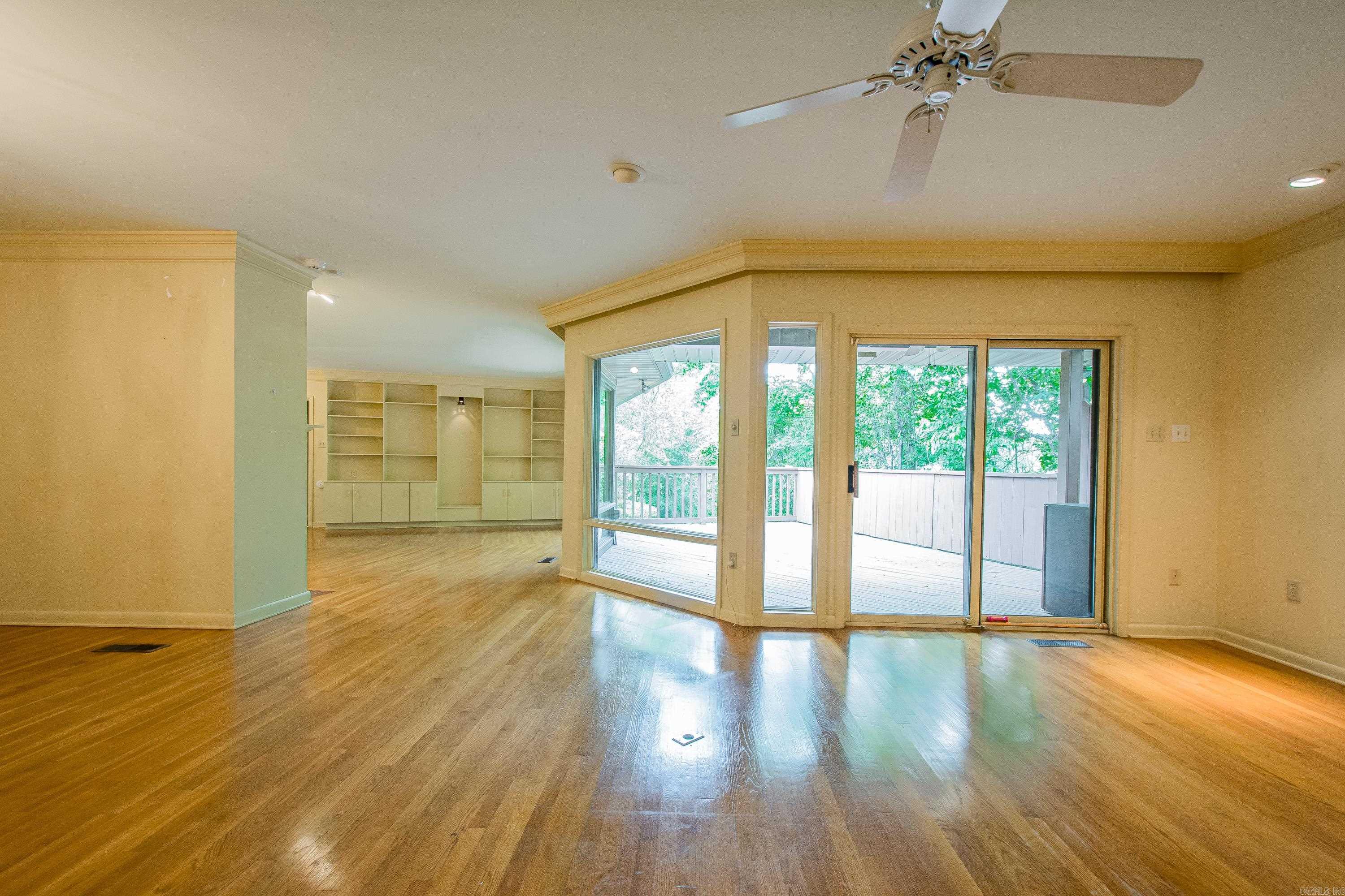 5540 N Grandview Street