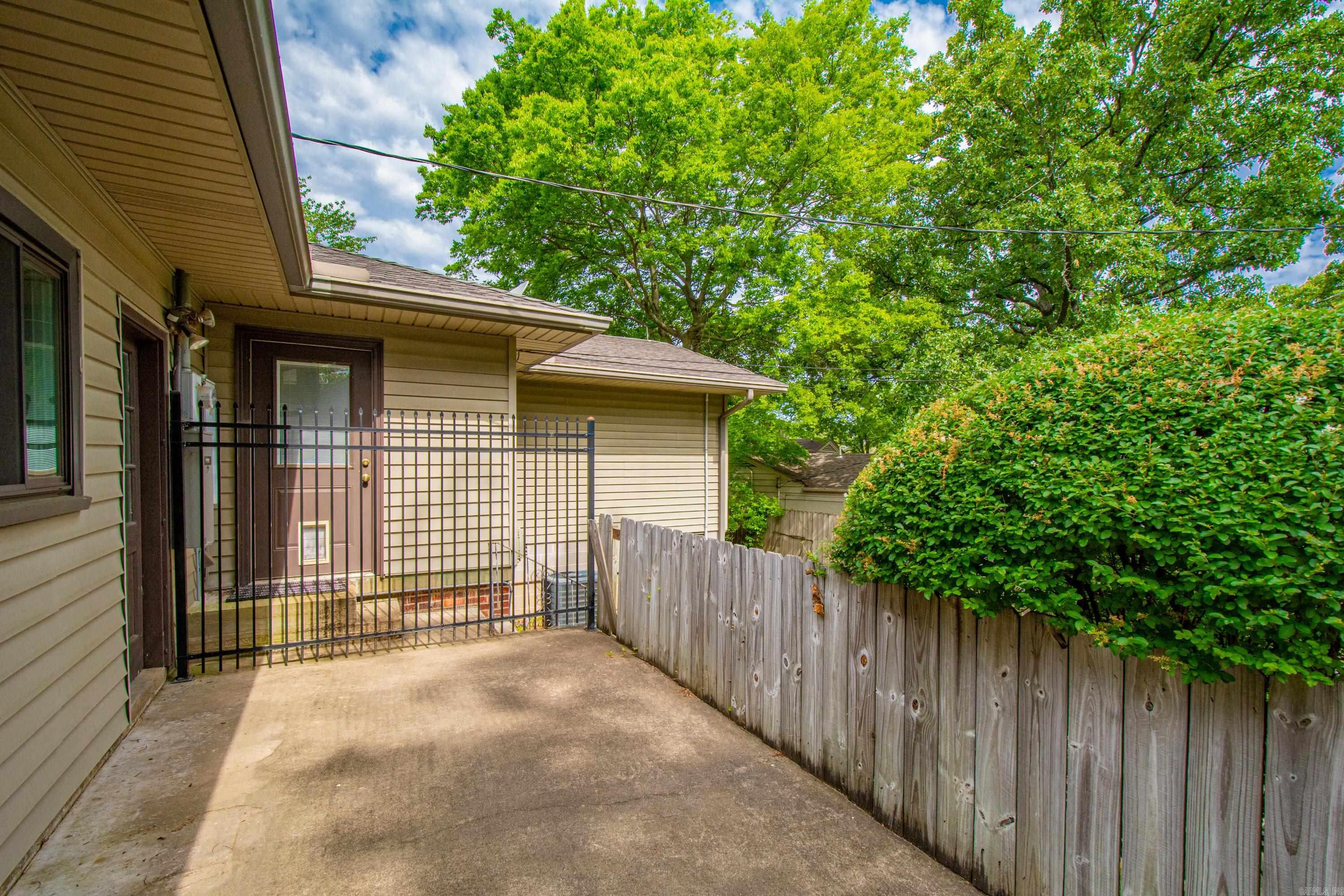 5540 N Grandview Street