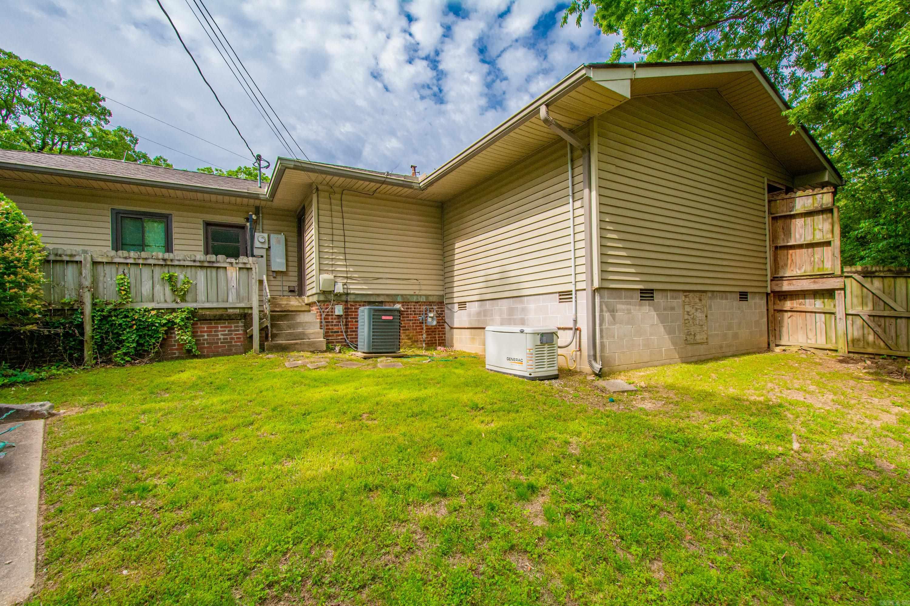 5540 N Grandview Street