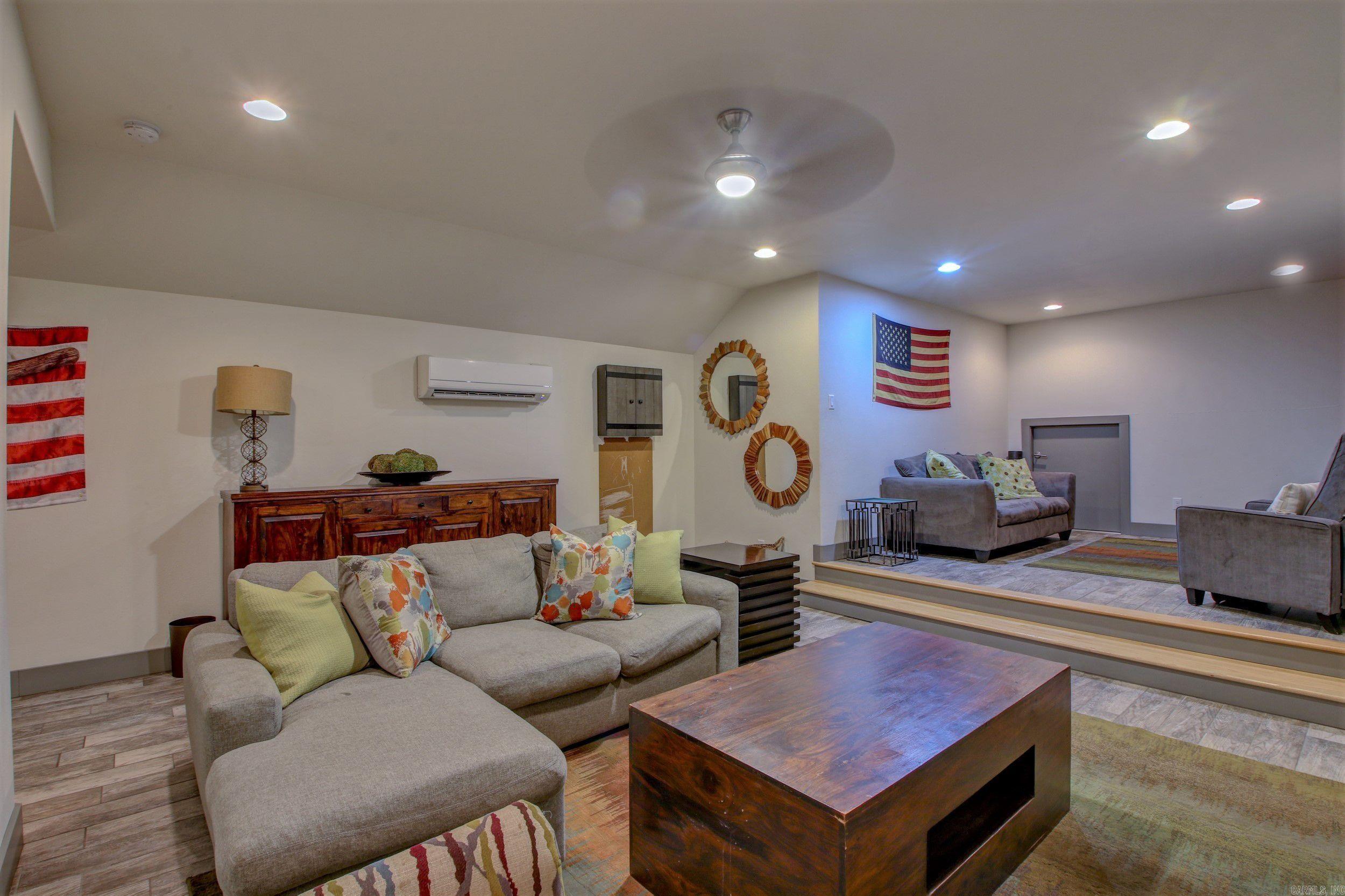 15 Cypress Lake Court