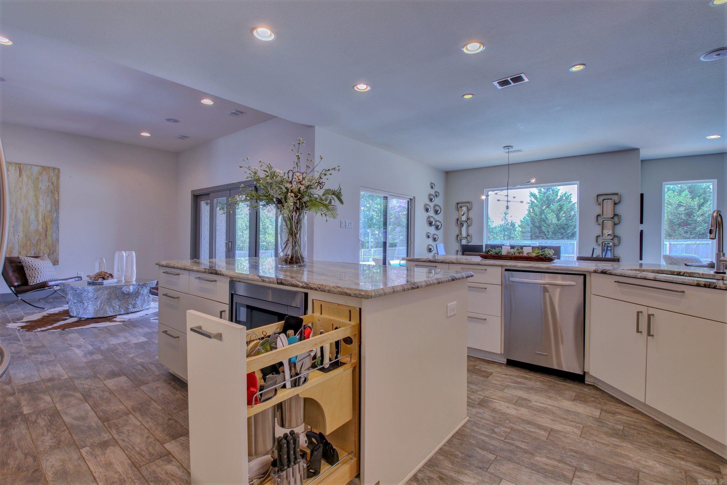 15 Cypress Lake Court