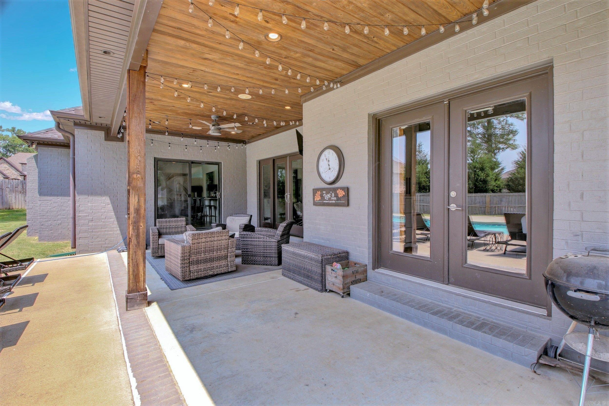 15 Cypress Lake Court