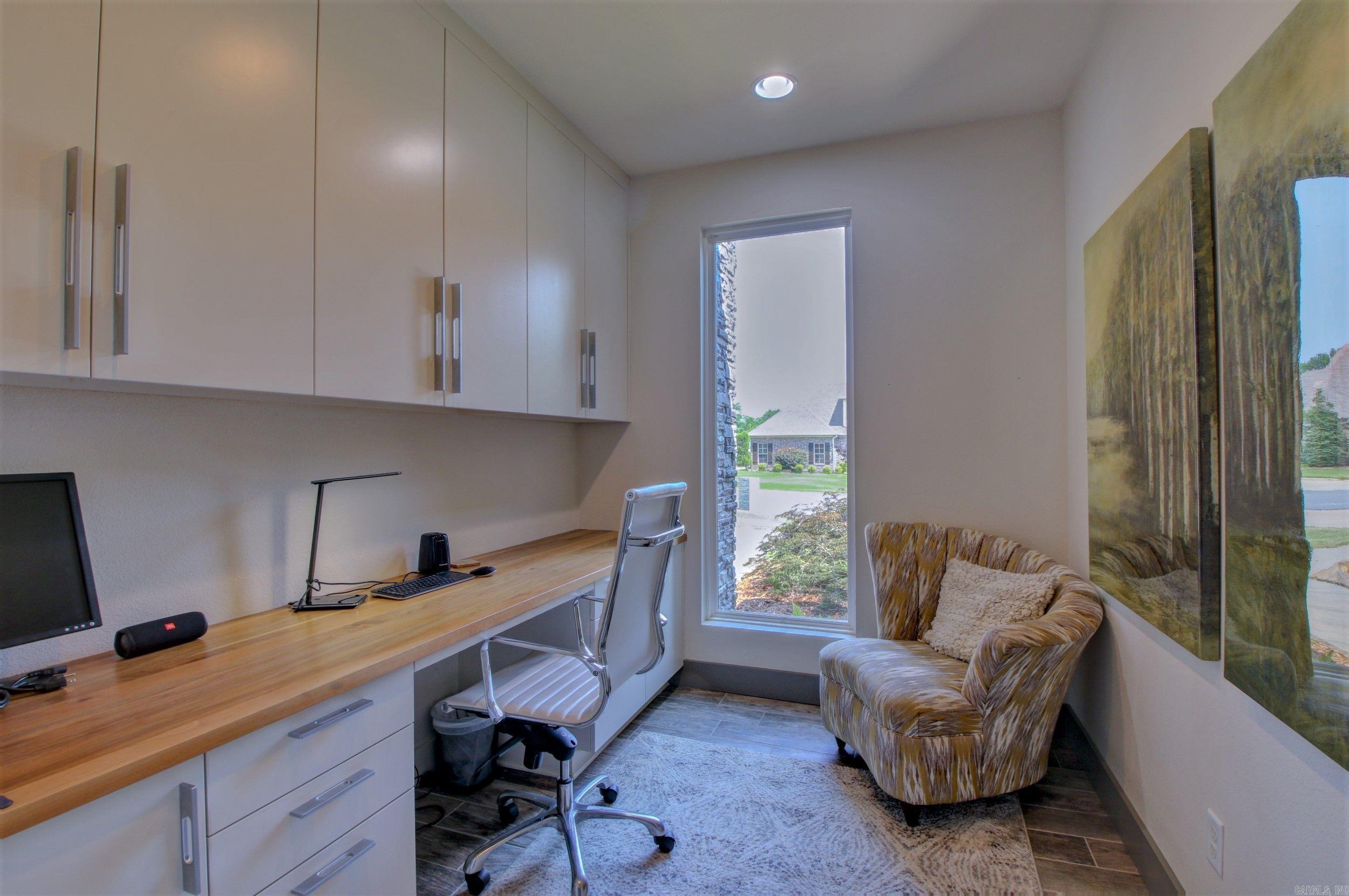 15 Cypress Lake Court