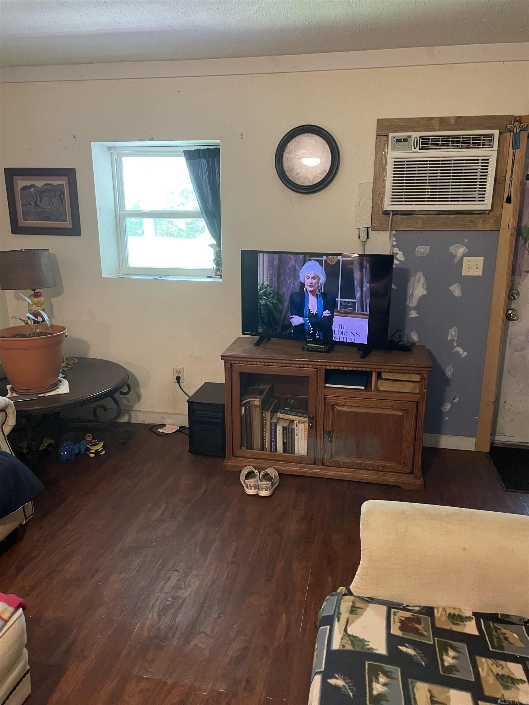 217 Griffith Loop
