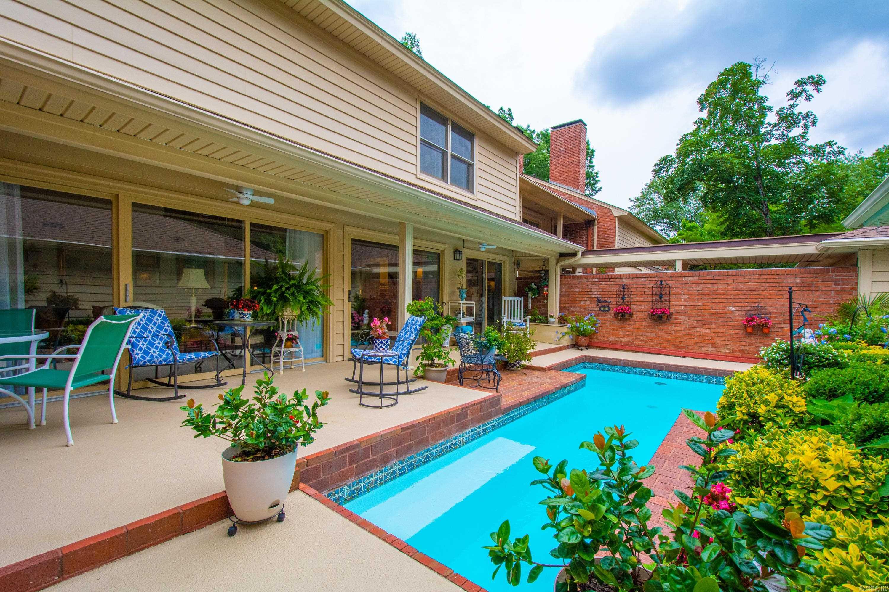 707 Pleasant Valley Drive