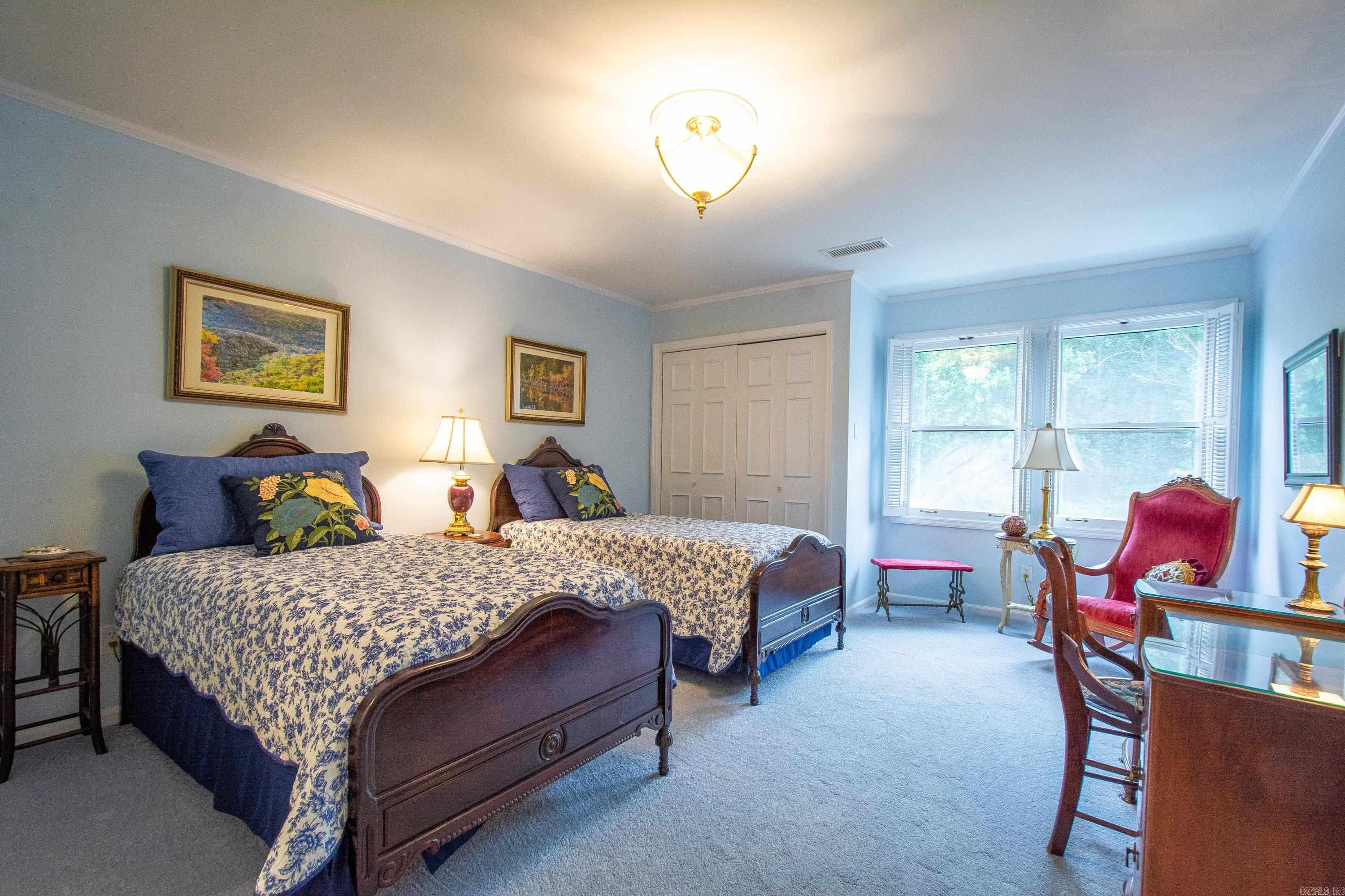 707 Pleasant Valley Drive