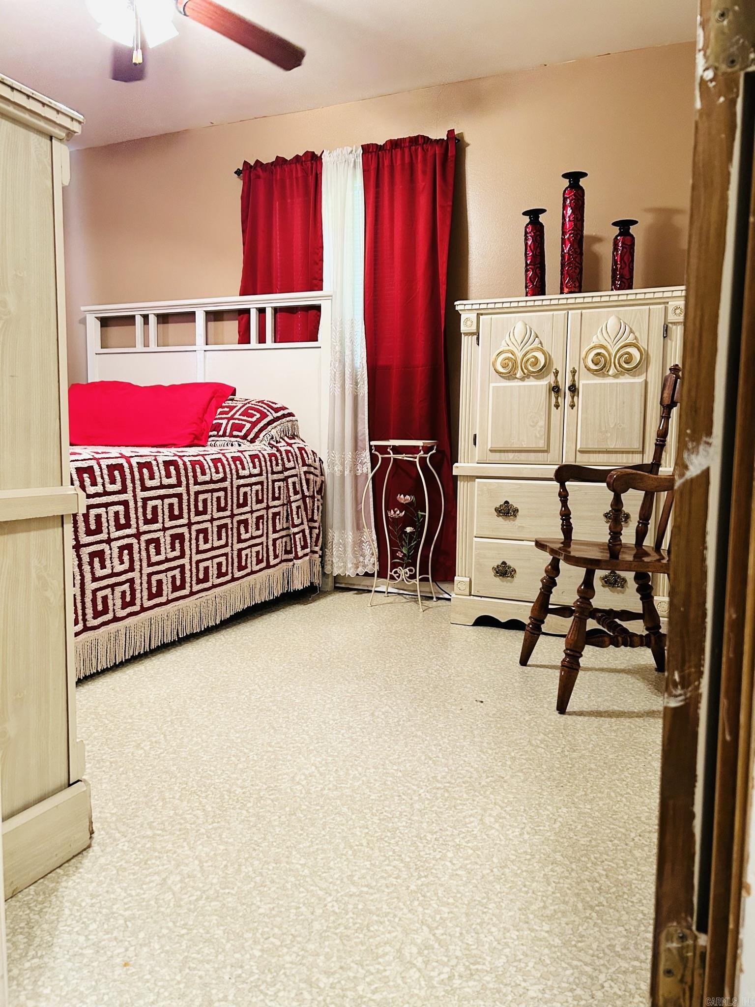 1100 Abernathy Street