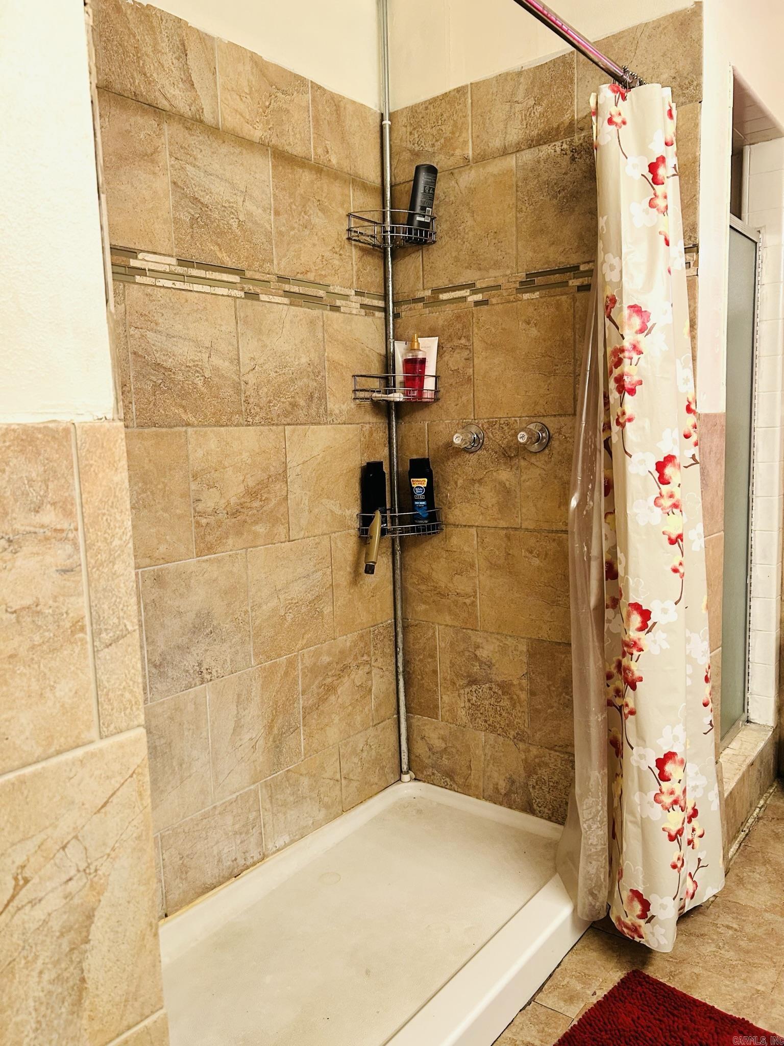 1100 Abernathy Street