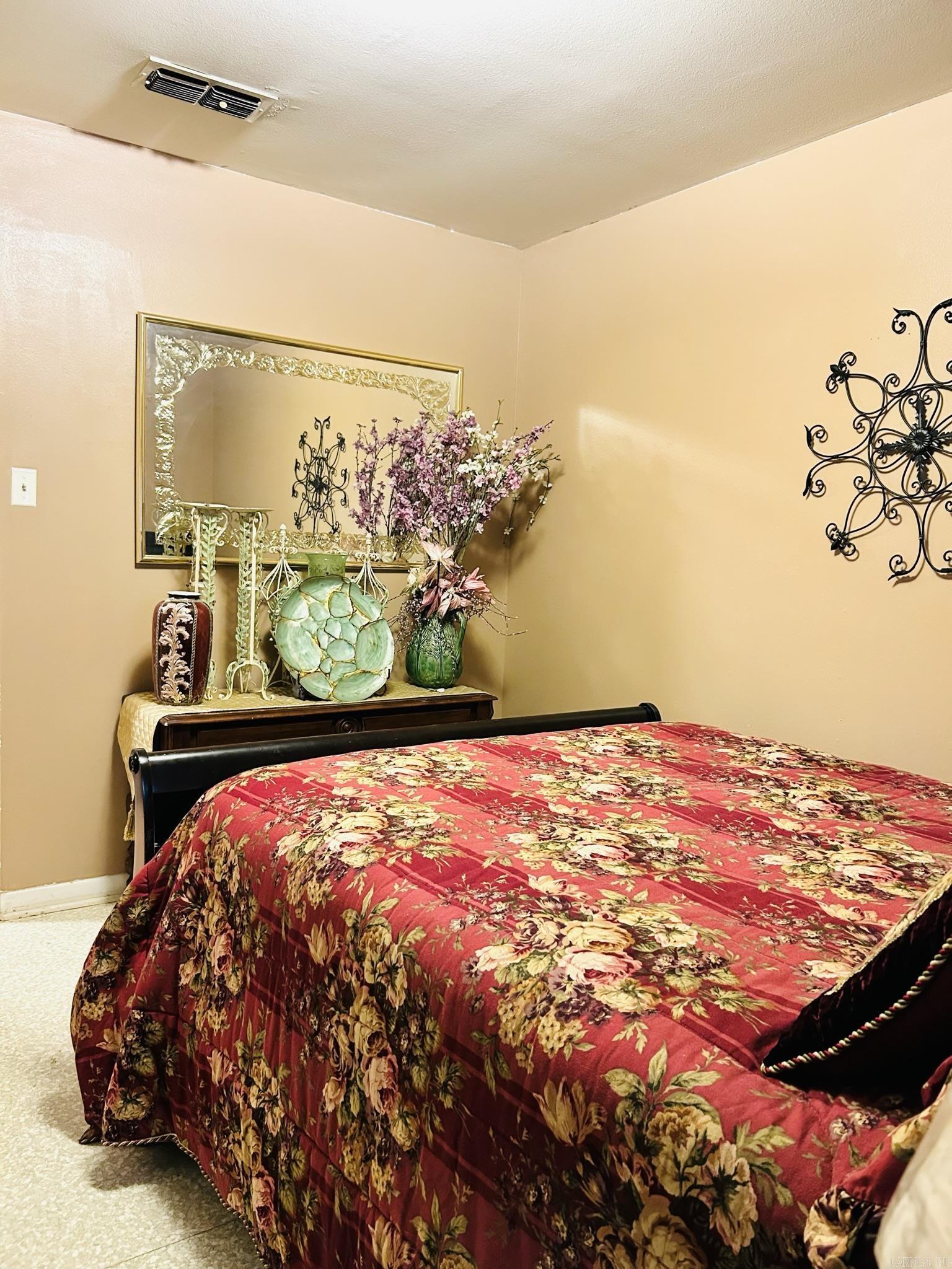 1100 Abernathy Street