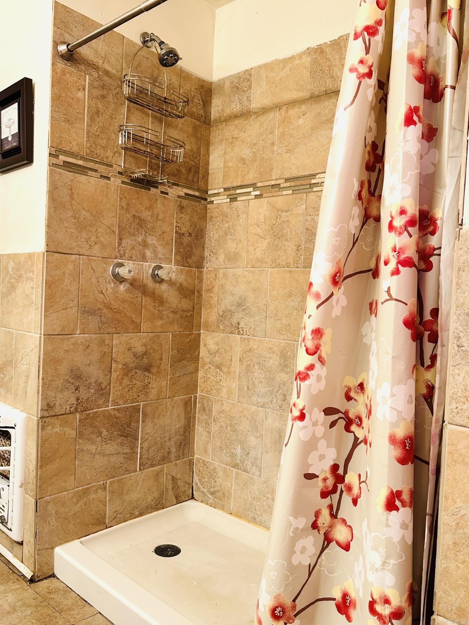 1100 Abernathy Street