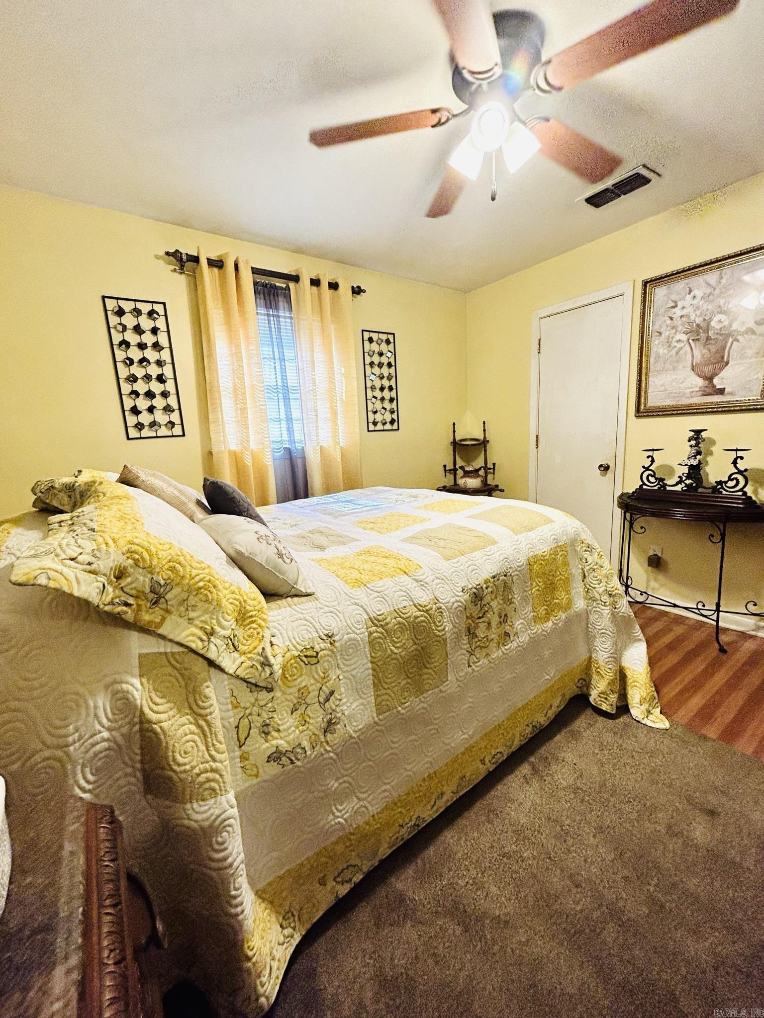 1100 Abernathy Street