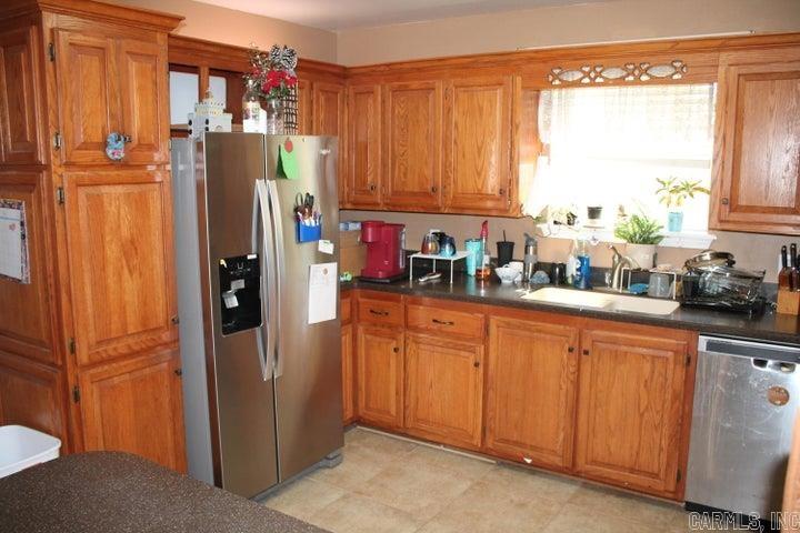 16 Bakers Spring Road